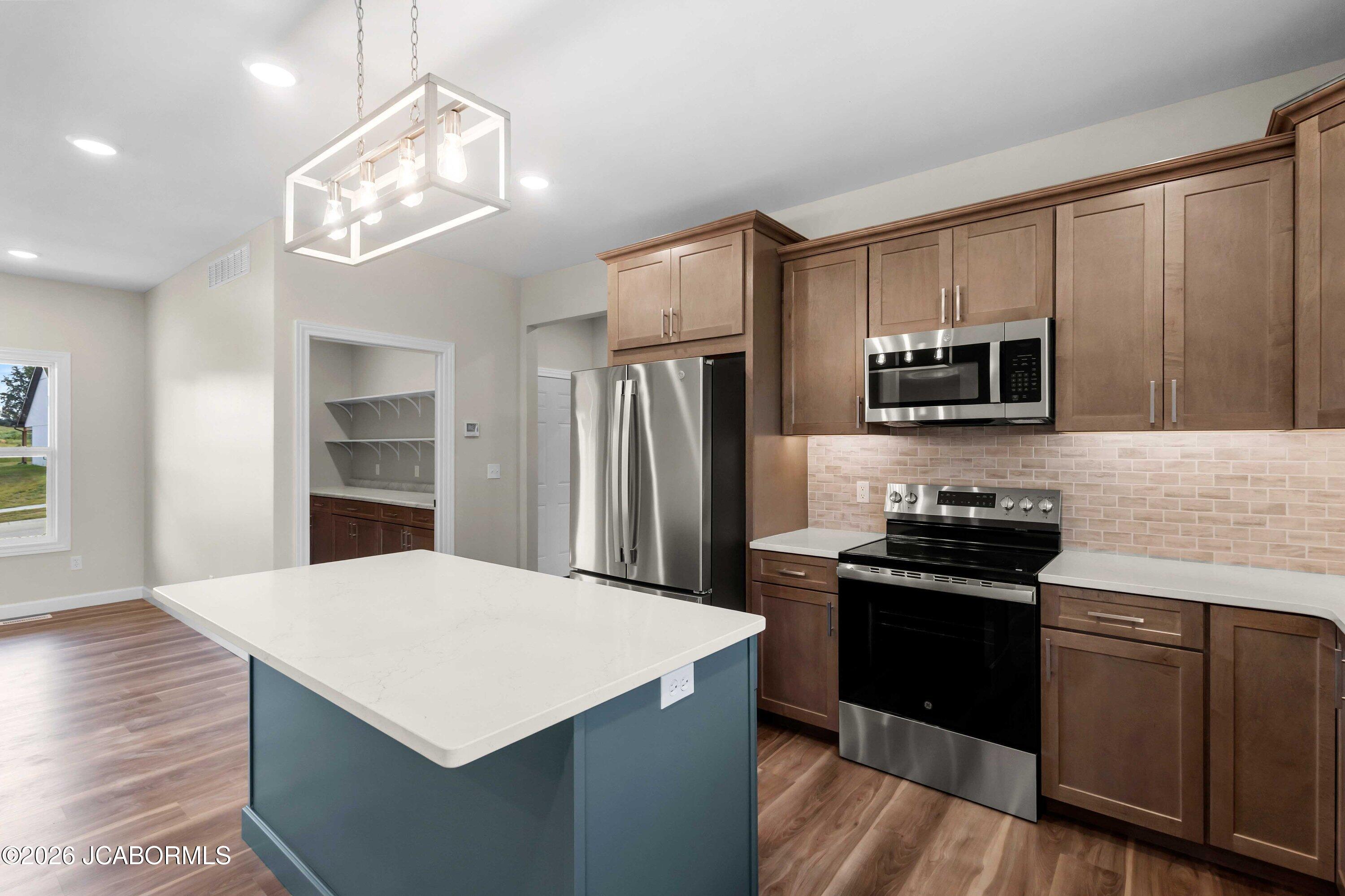 782 Vine Drive Property Photo 13