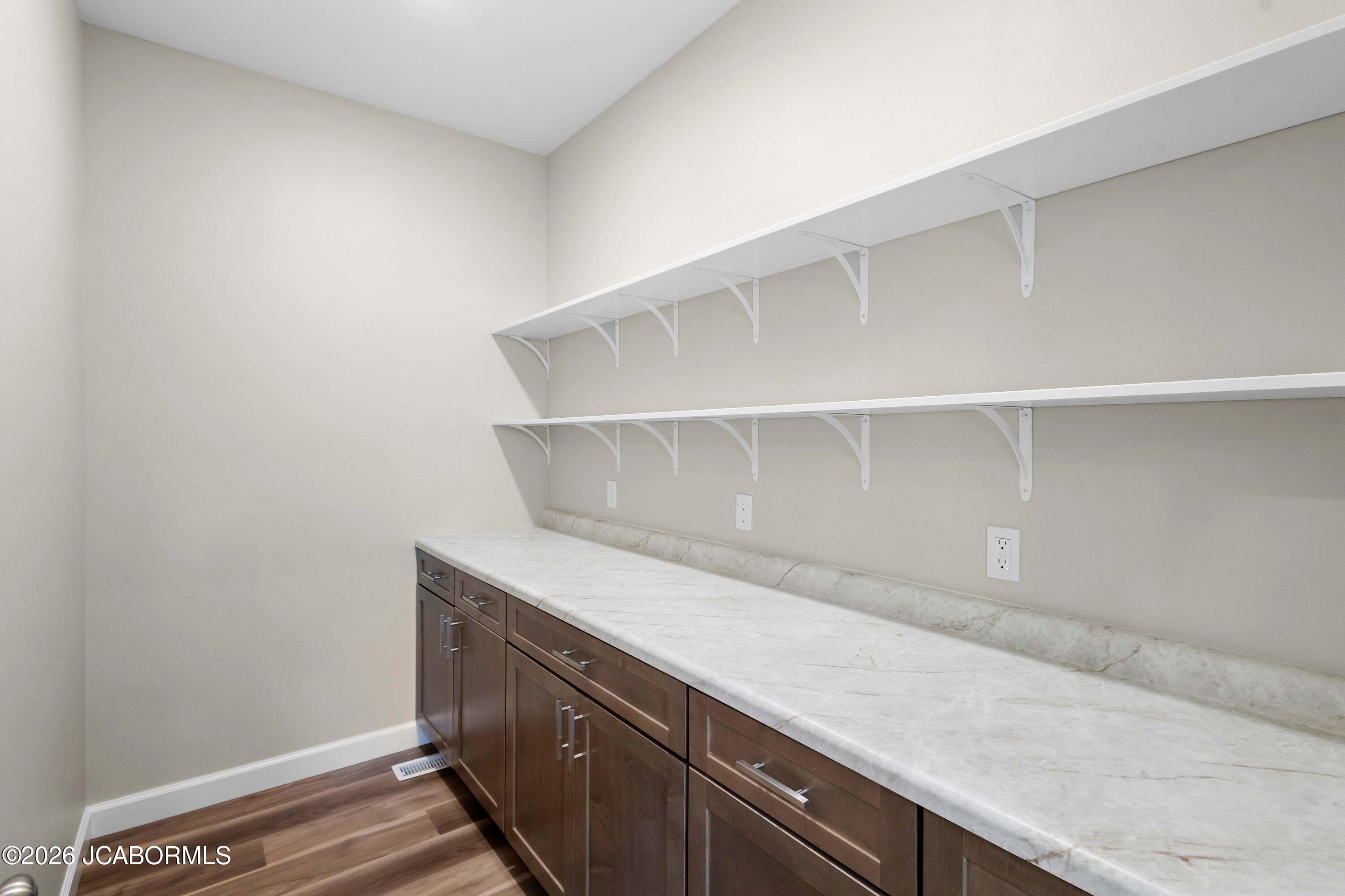 782 Vine Drive Property Photo 18