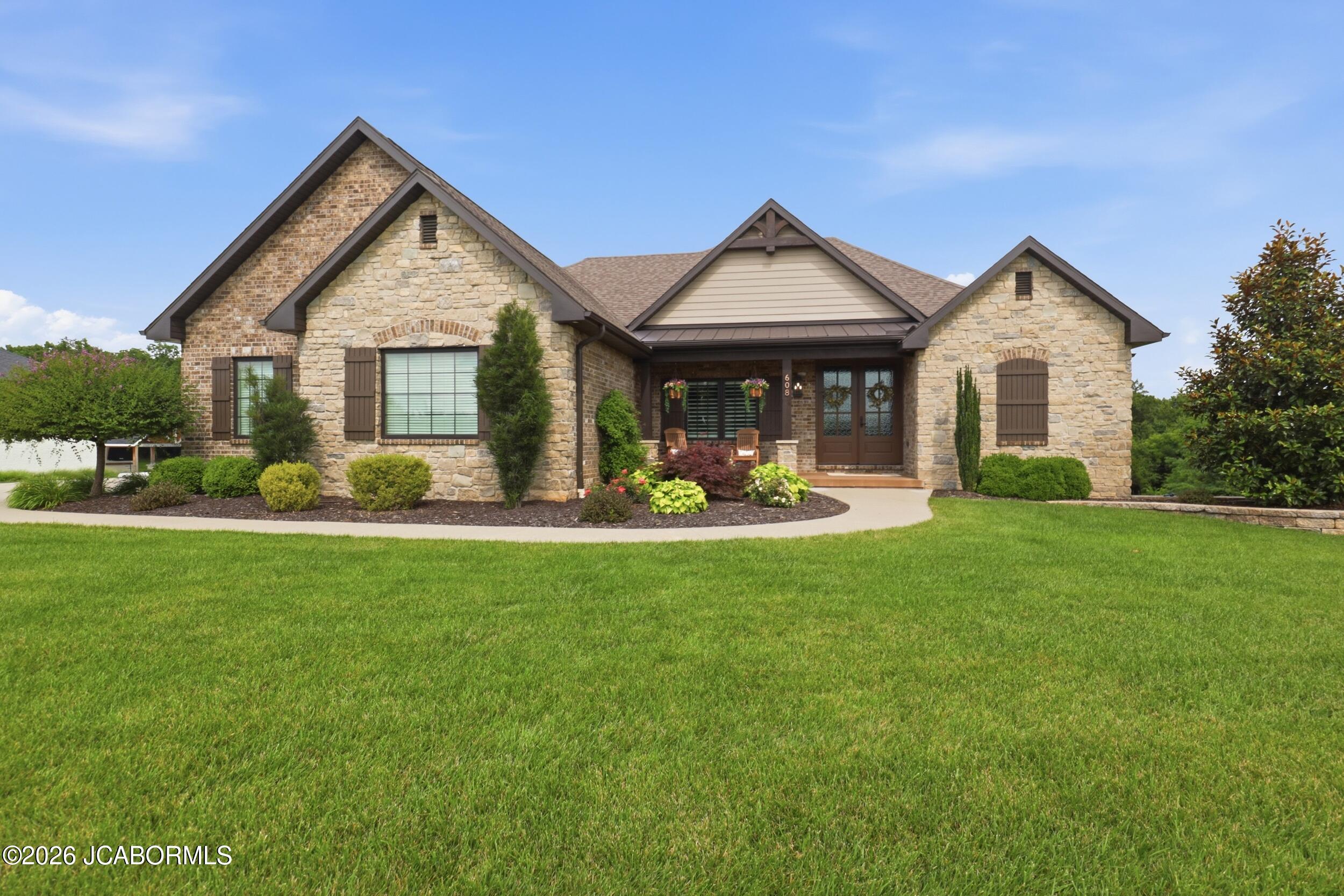608 Thorngrass Drive Property Photo 1