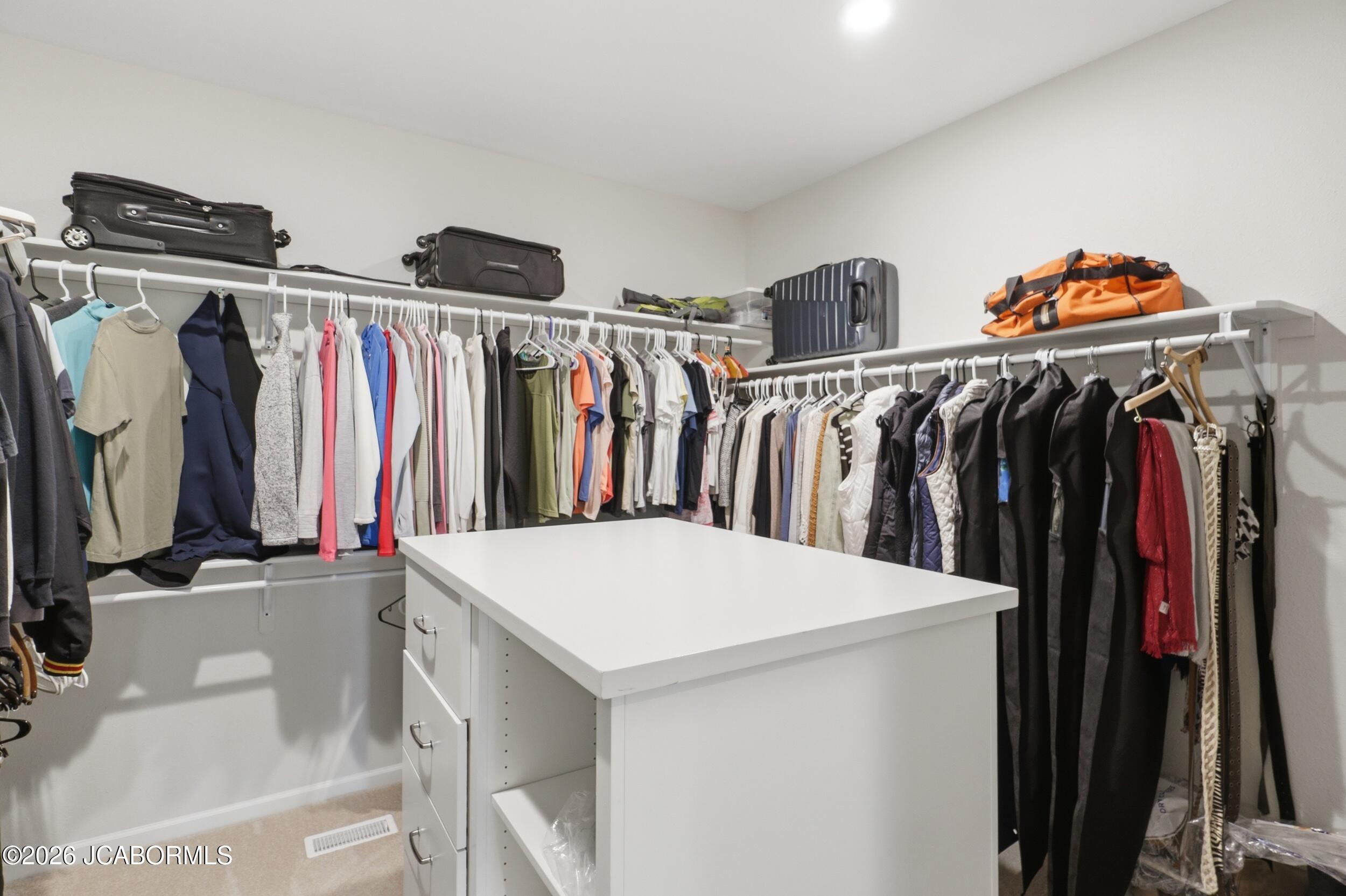 608 Thorngrass Drive Property Photo 12
