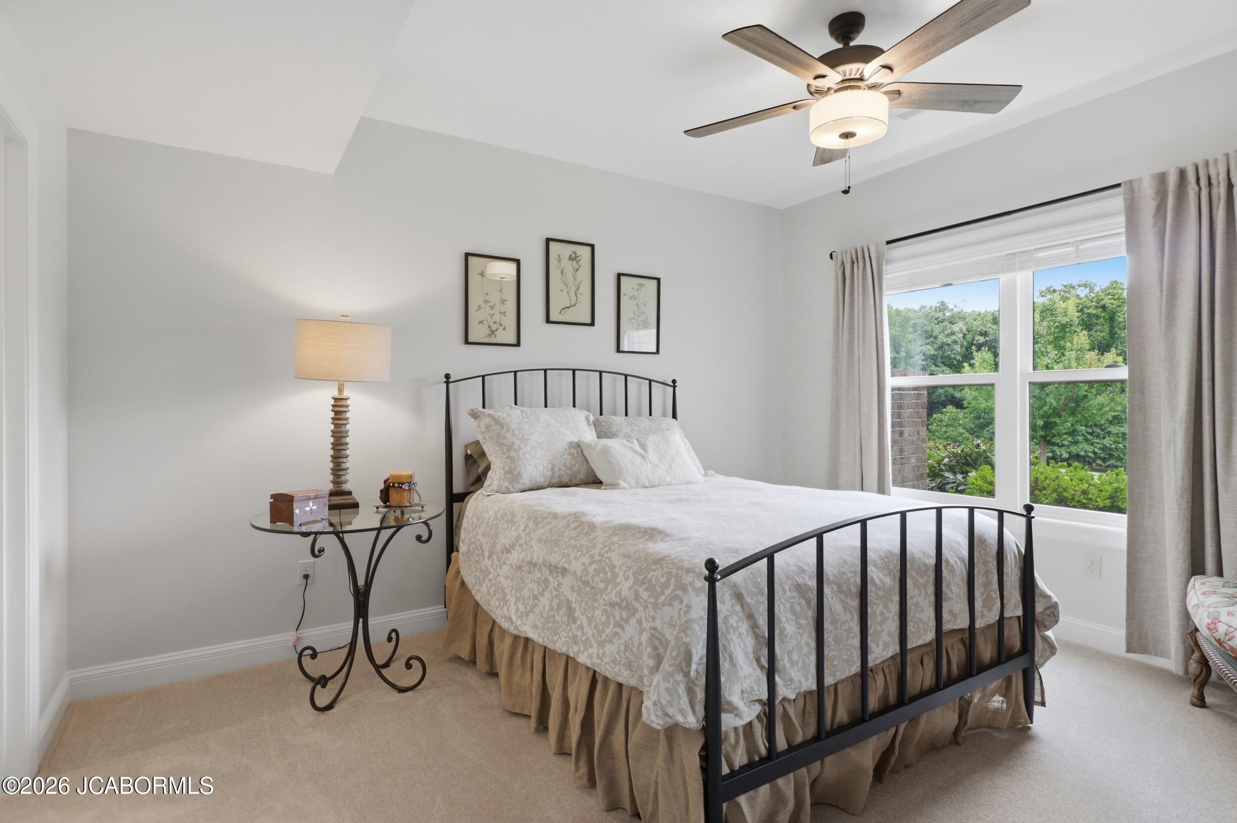 608 Thorngrass Drive Property Photo 14