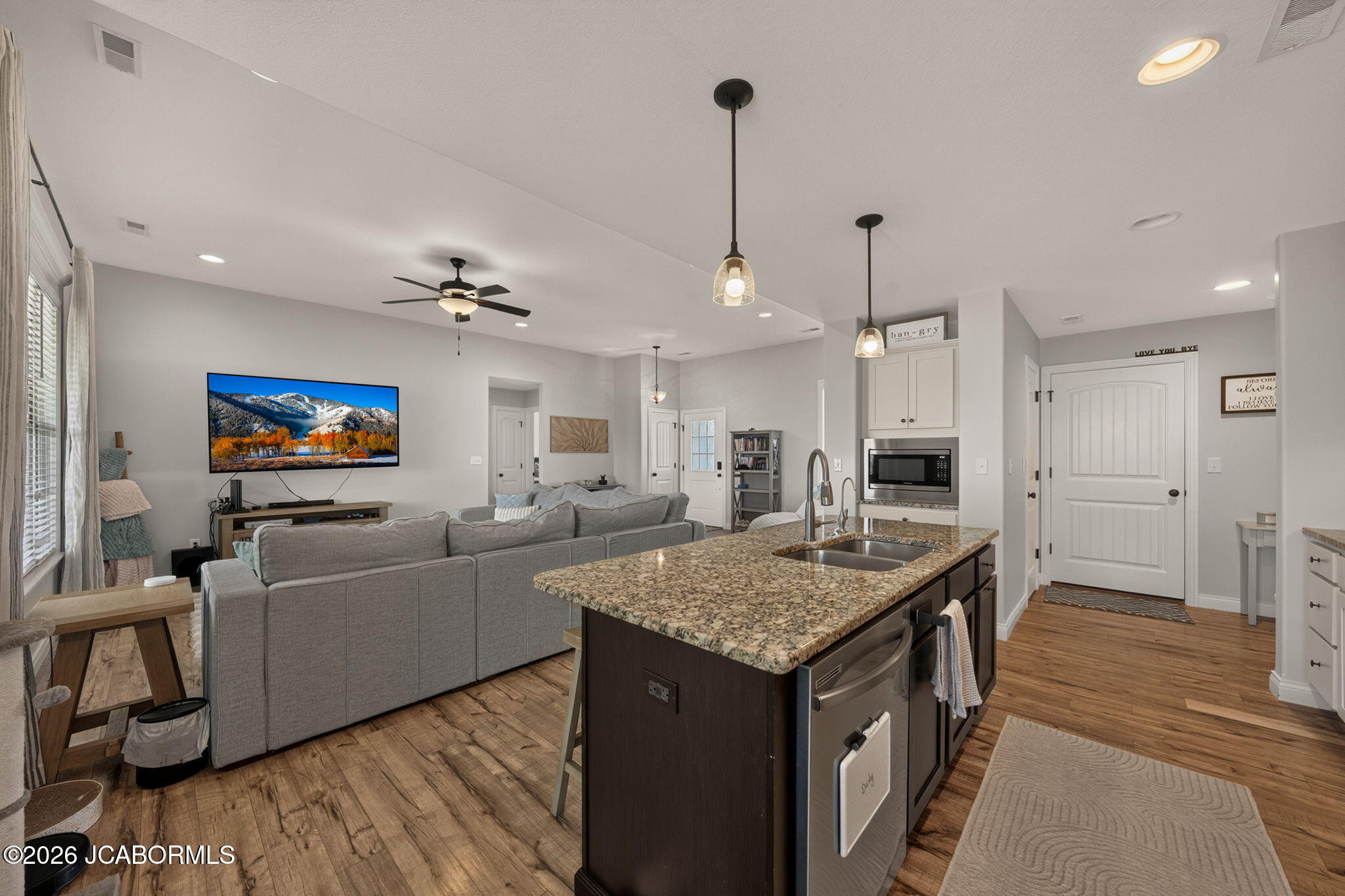 4885 Republic Drive Property Photo 12