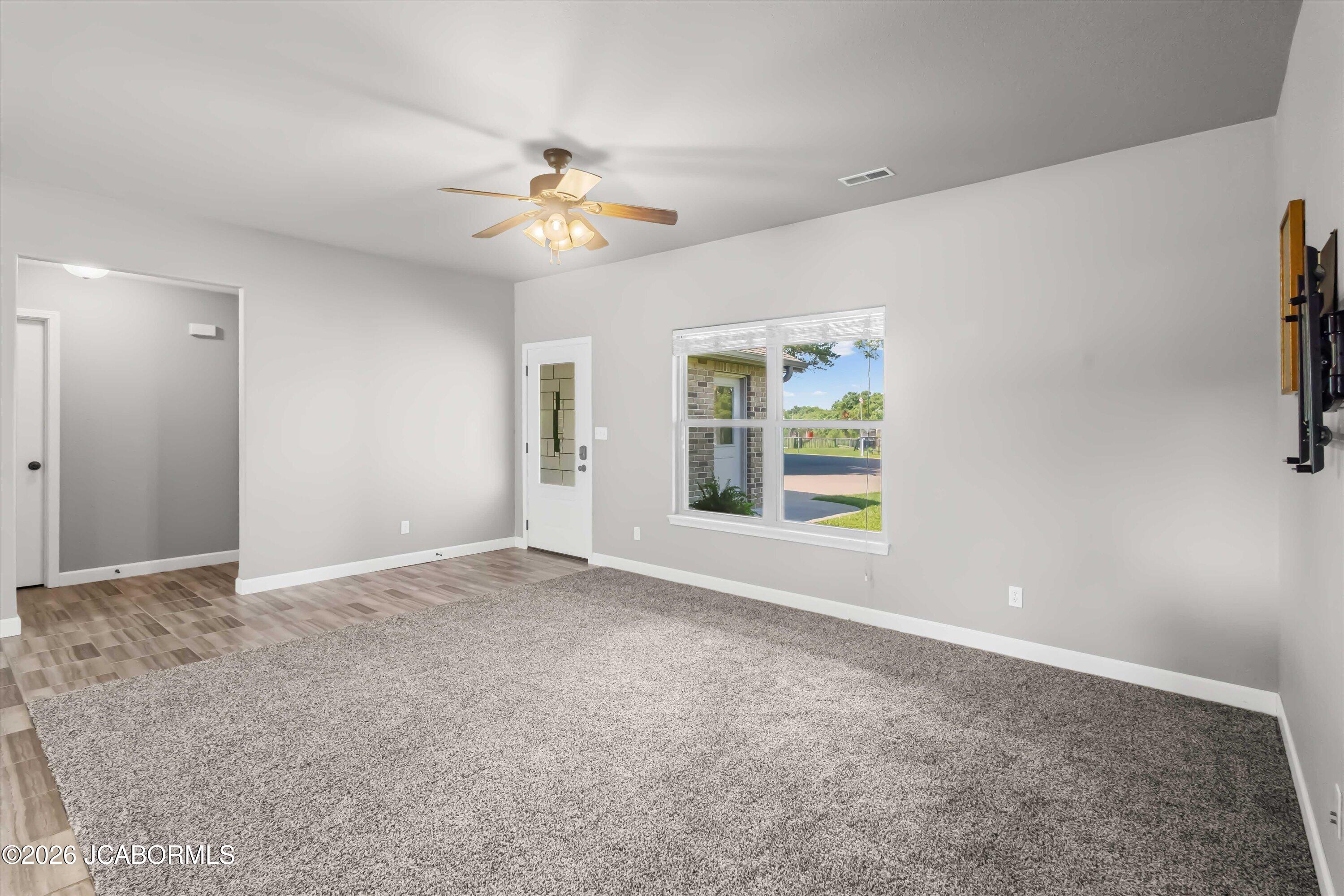 5235 Shamrock Road Property Photo 5