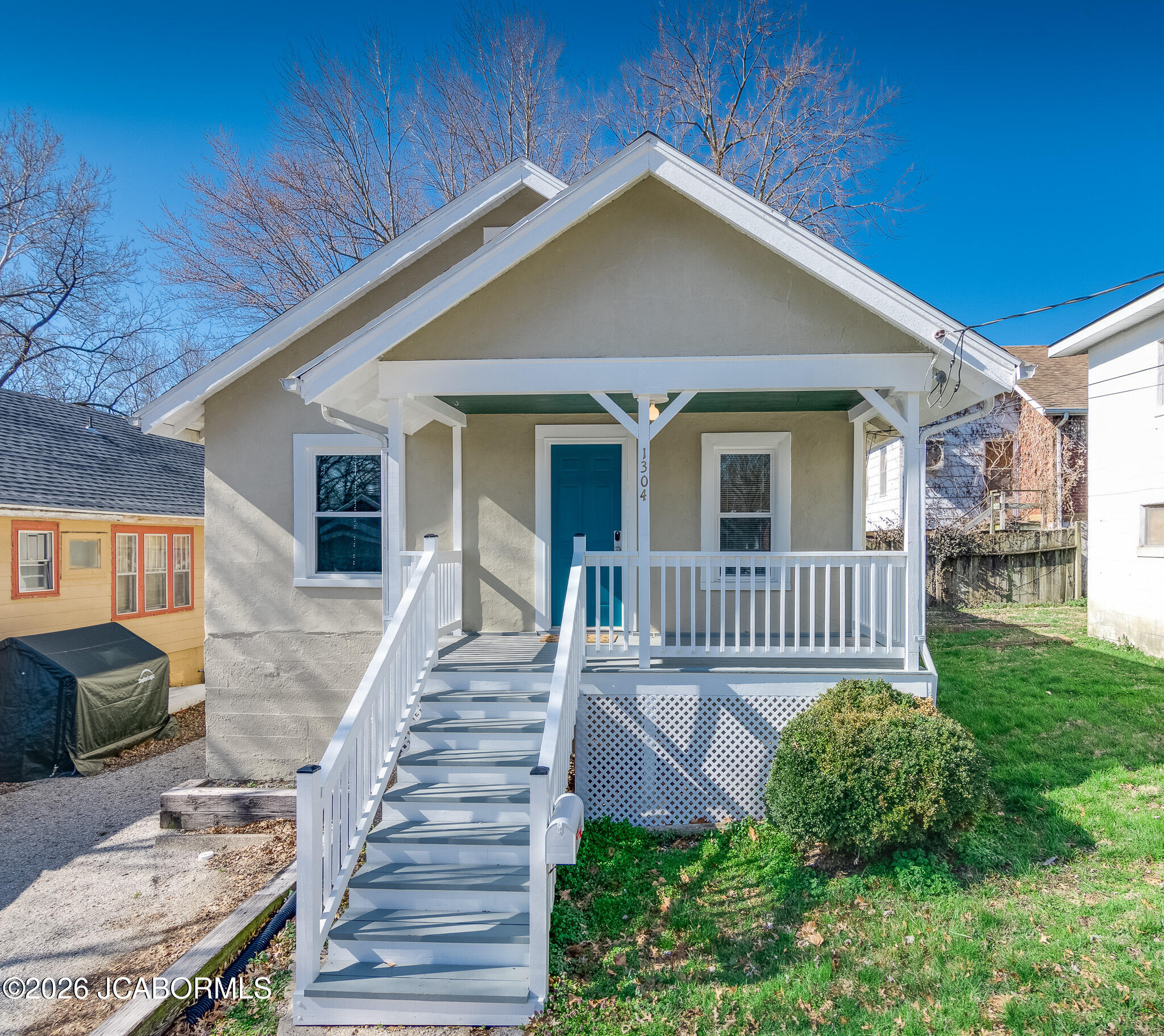 1304 Cottage Lane Property Photo 1