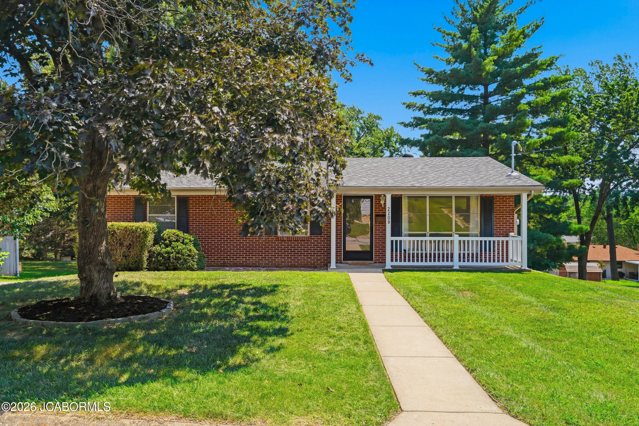 2209 Buehrle Drive Property Photo 1
