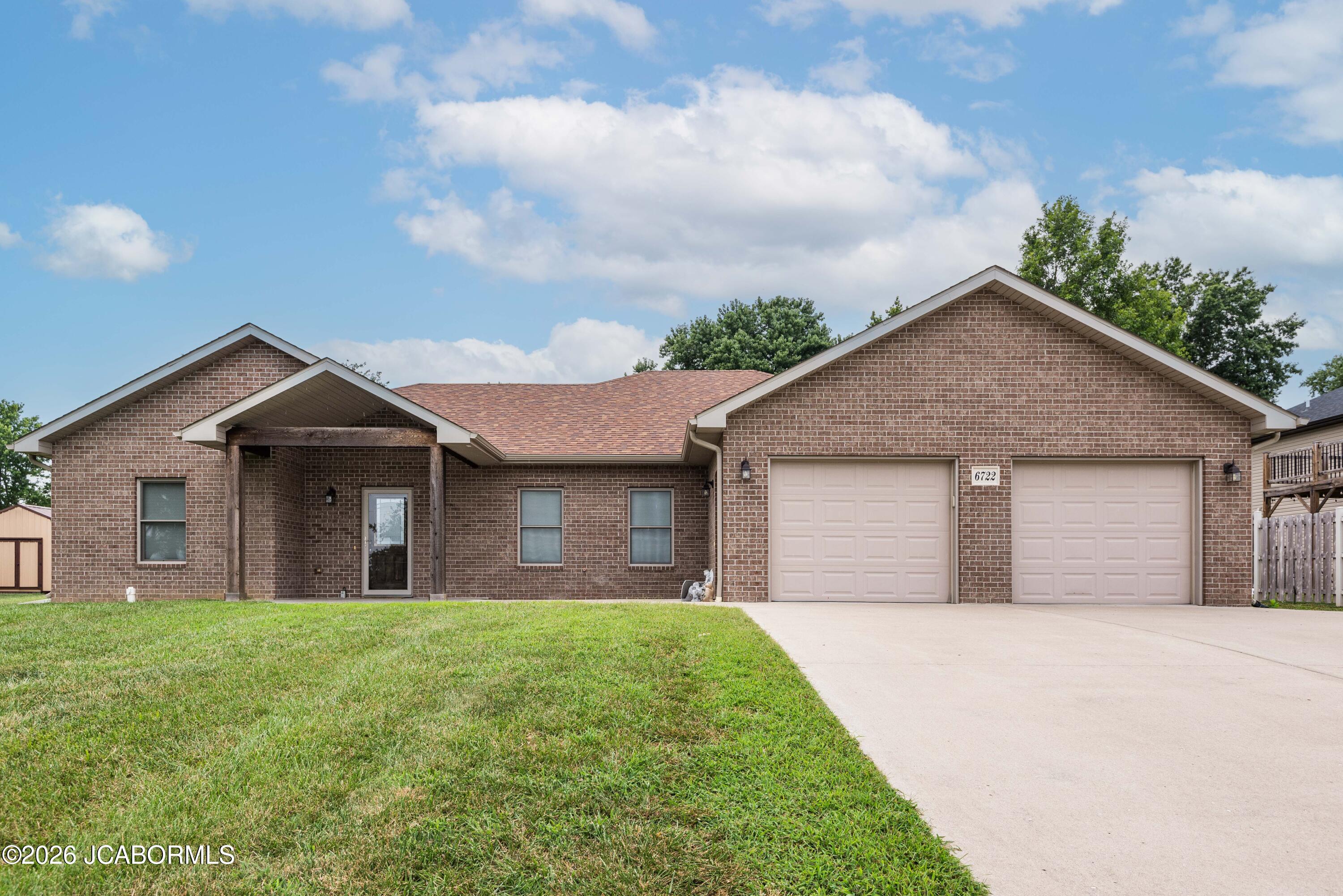 6722 Route W Property Photo 1