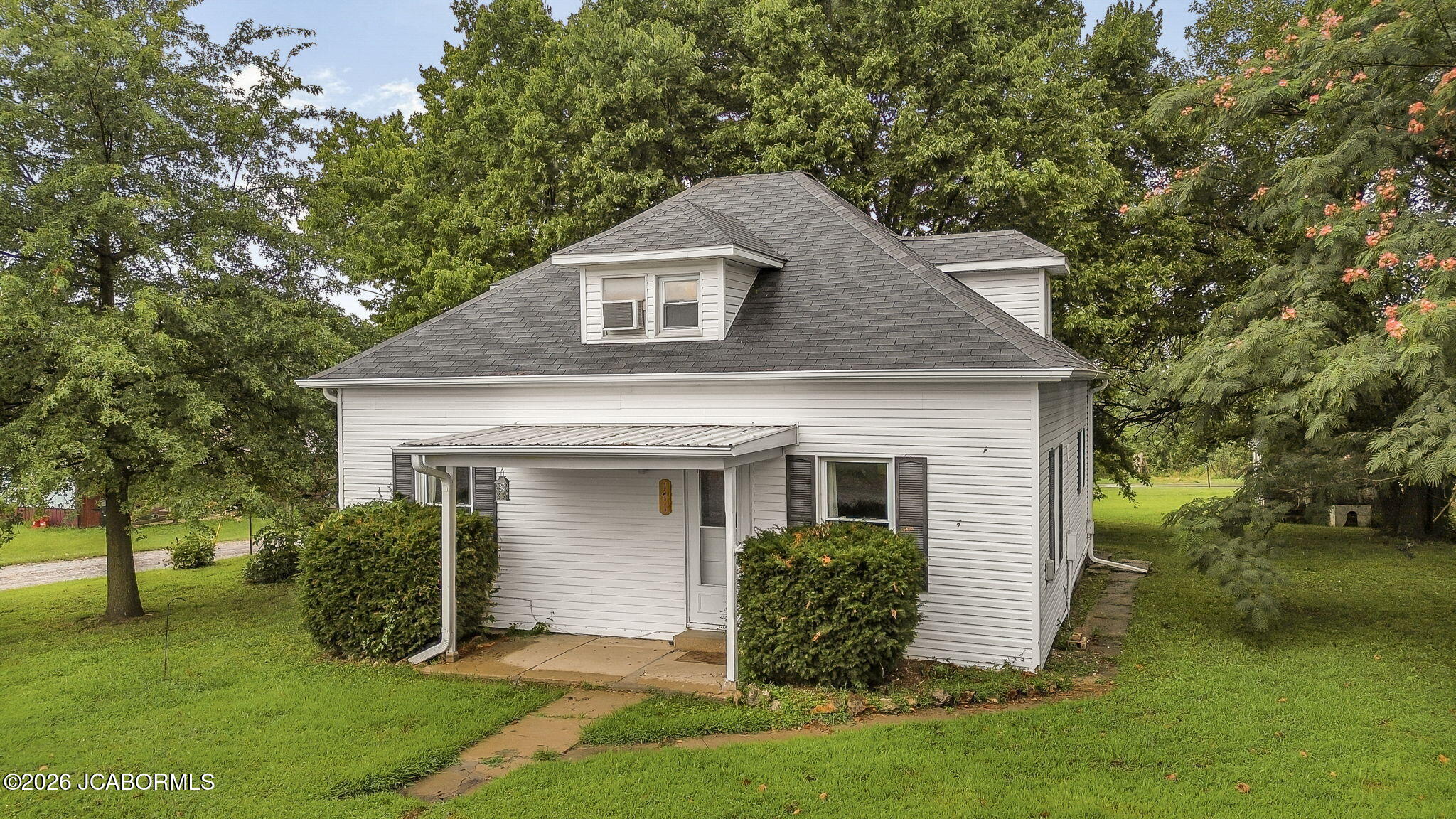 171 School Street Property Photo 1