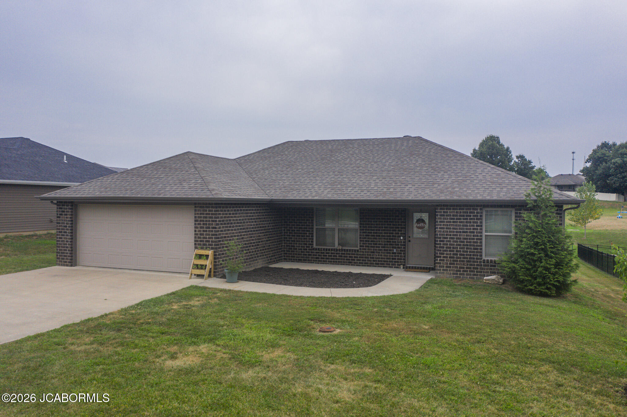 290 Davis Drive Property Photo 1