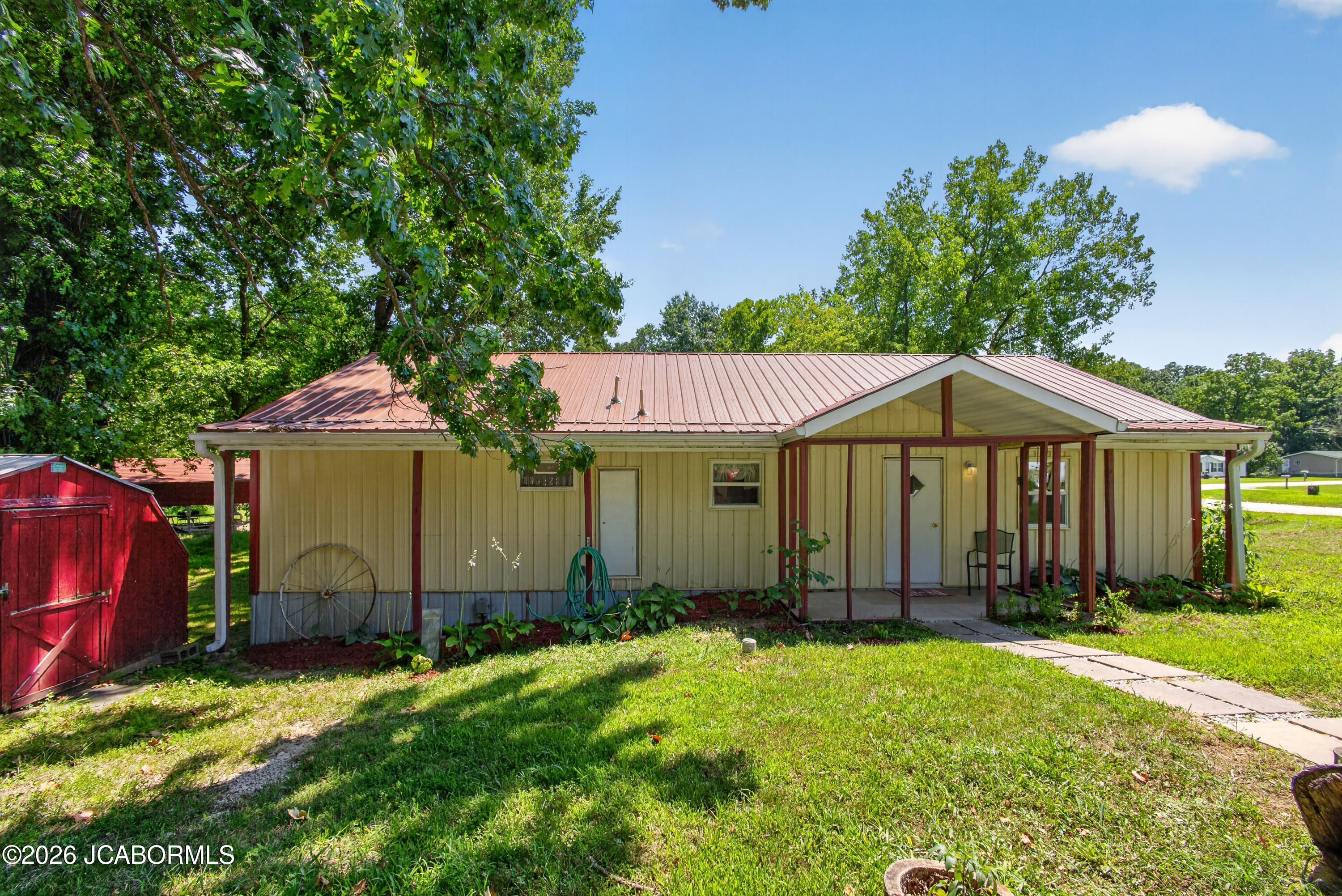 6903 Meadowbrook Drive Property Photo 1