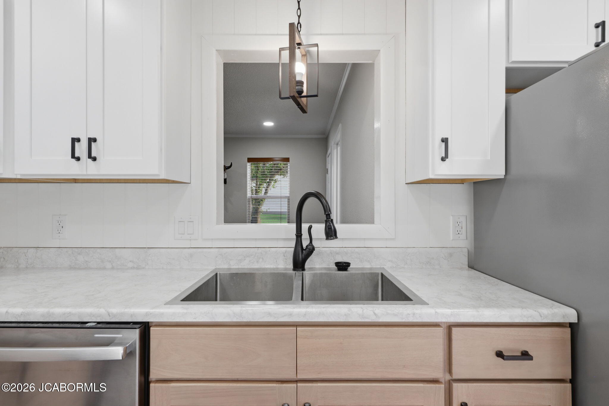 201 Greenwich Avenue Property Photo 25