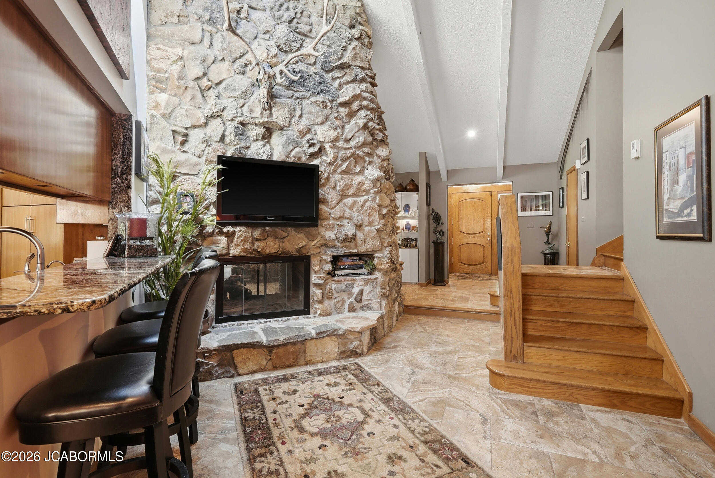 7268 E North Shore Drive Property Photo 11