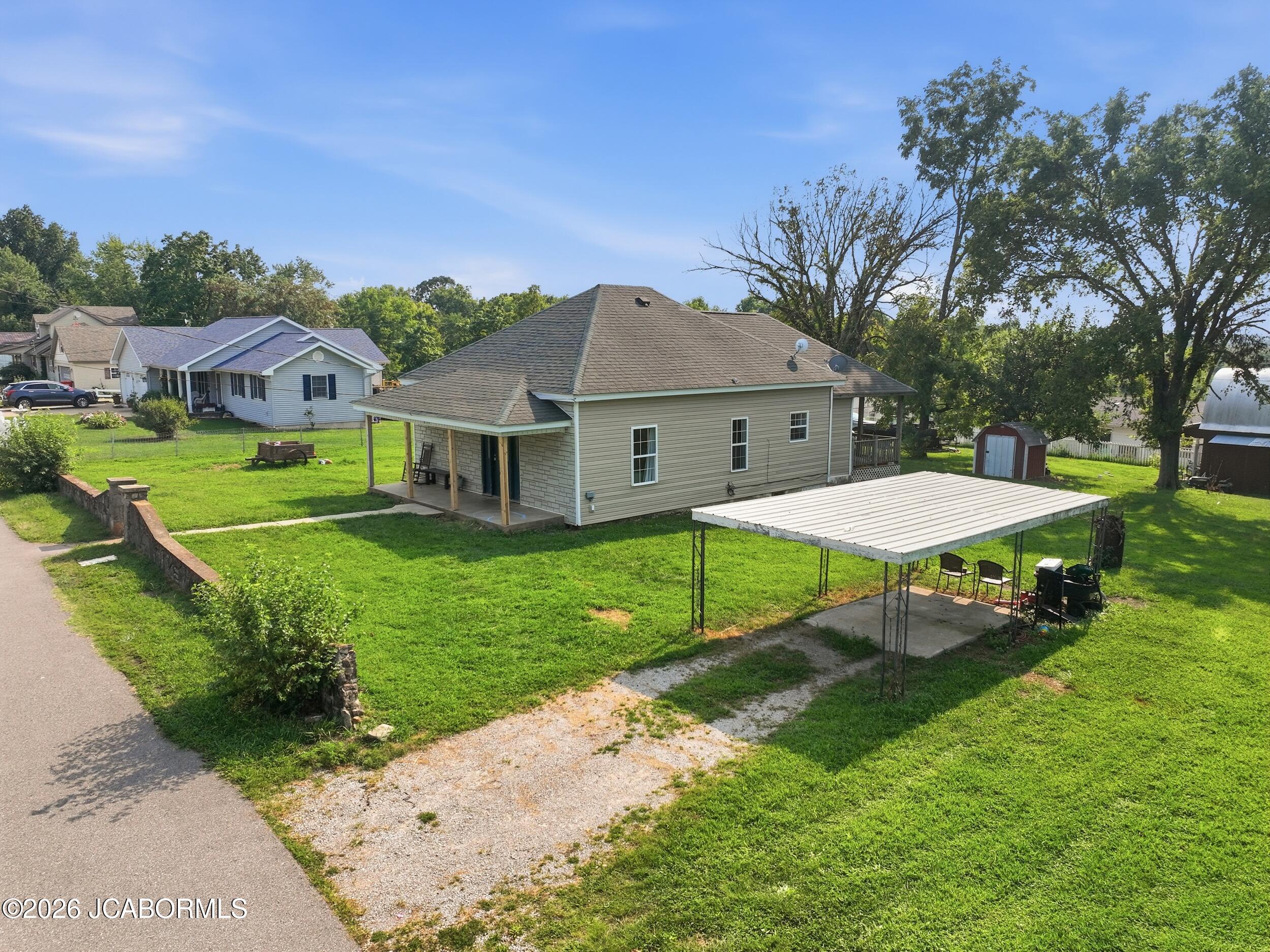 427 Lombar Street Property Photo 1