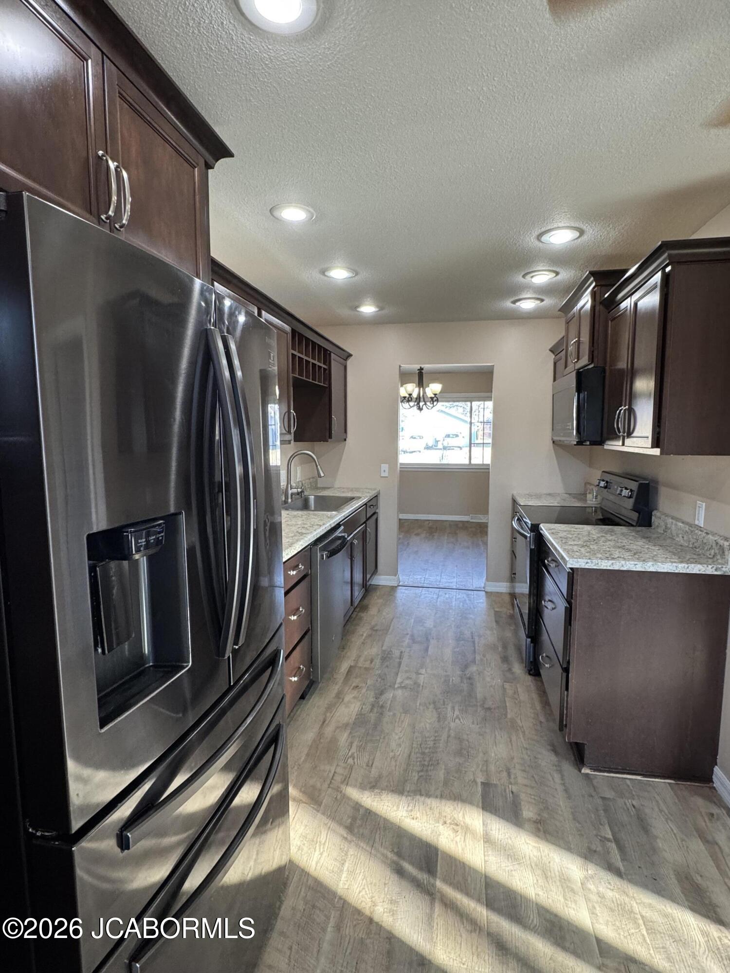 6735 N Nelson Drive Property Photo 10