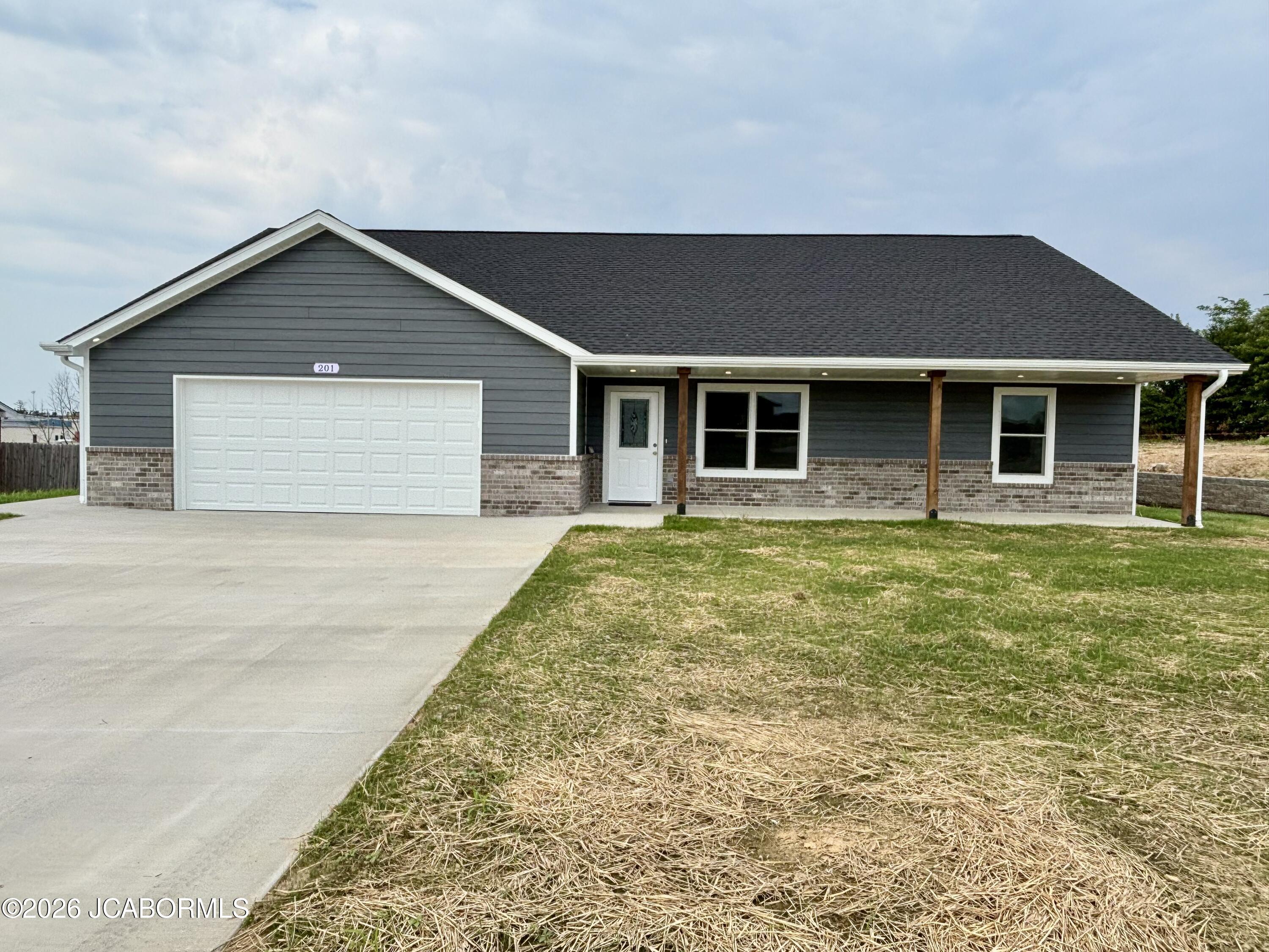 201 Gavin Lane Property Photo 1