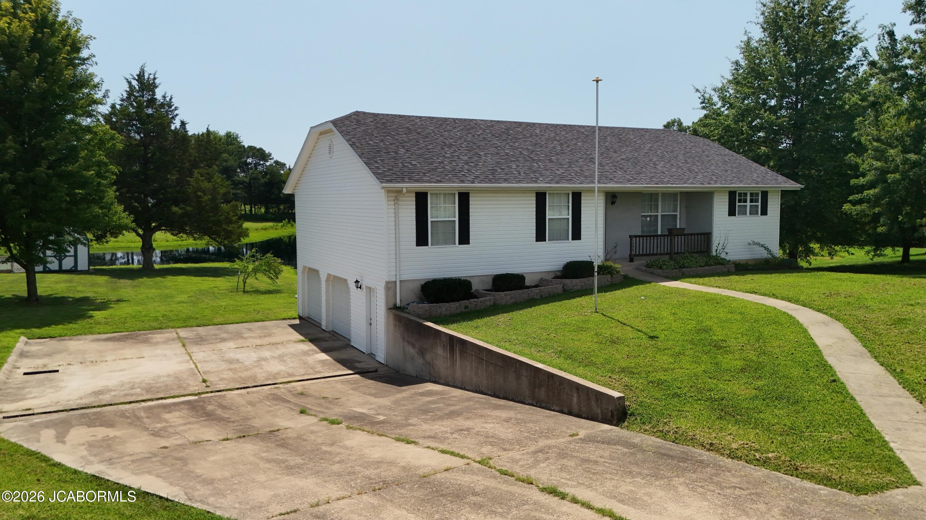 2114 County Road 382 Property Photo 2