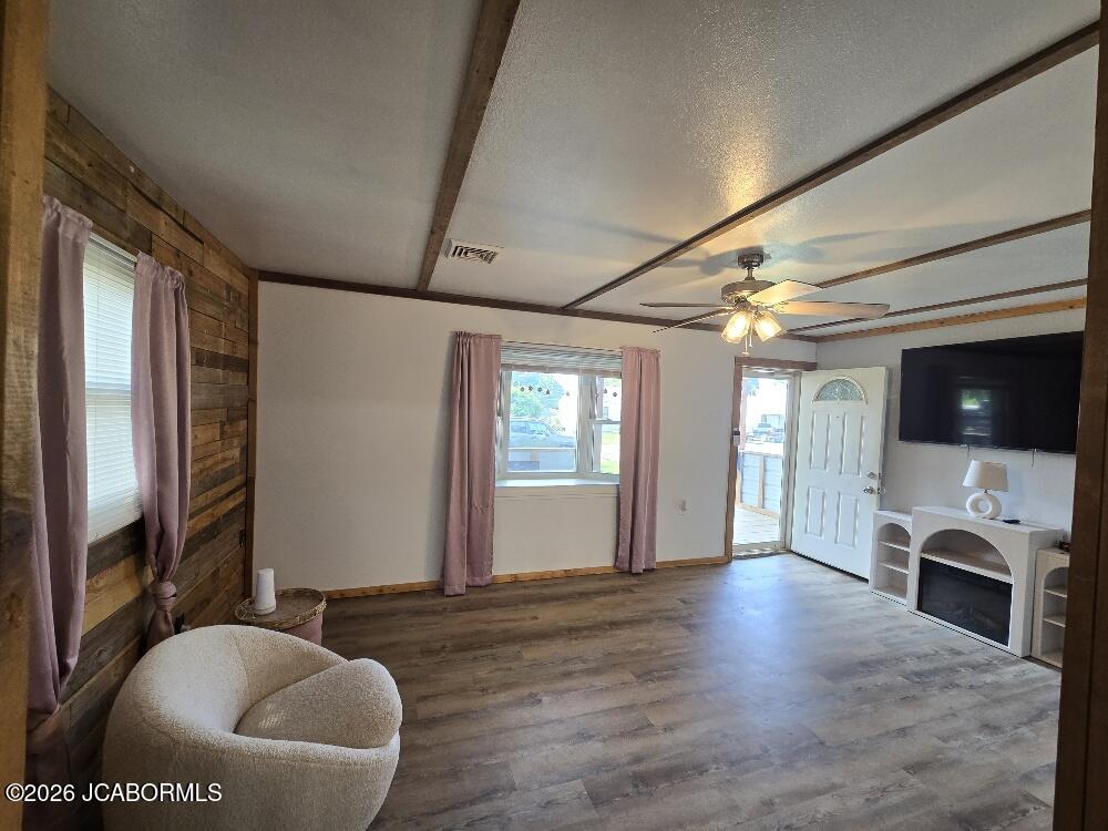 1 Lakeside Place Property Photo 9