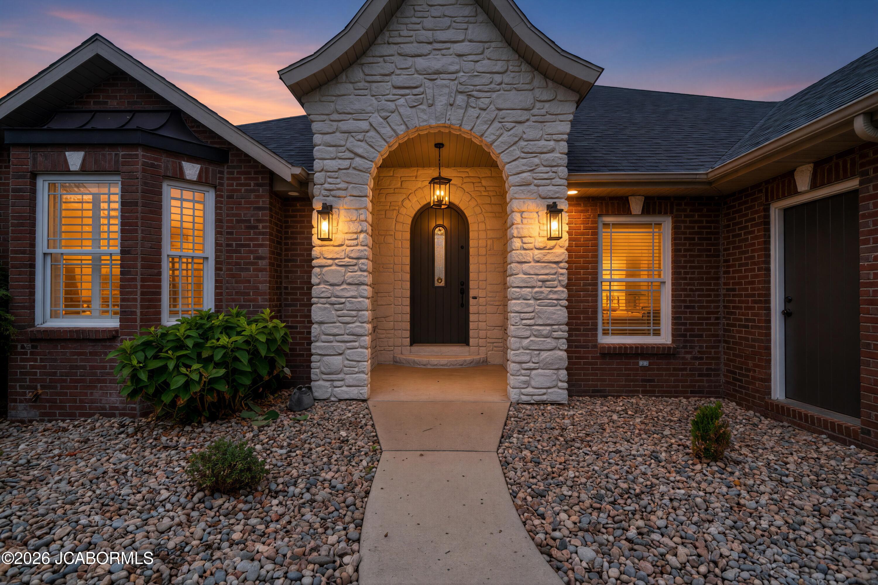 2211 Atelier Drive Property Photo 4