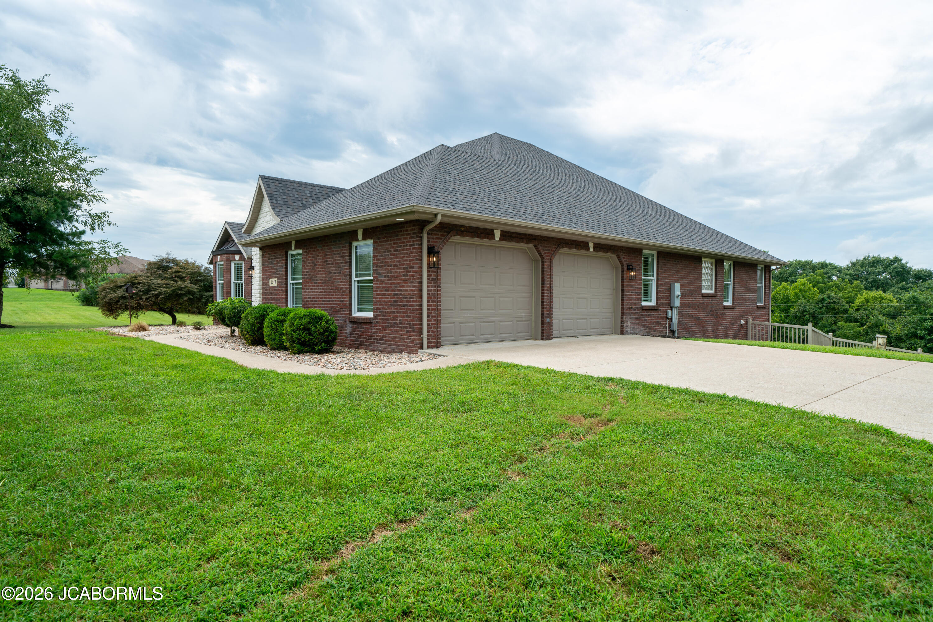 2211 Atelier Drive Property Photo 14