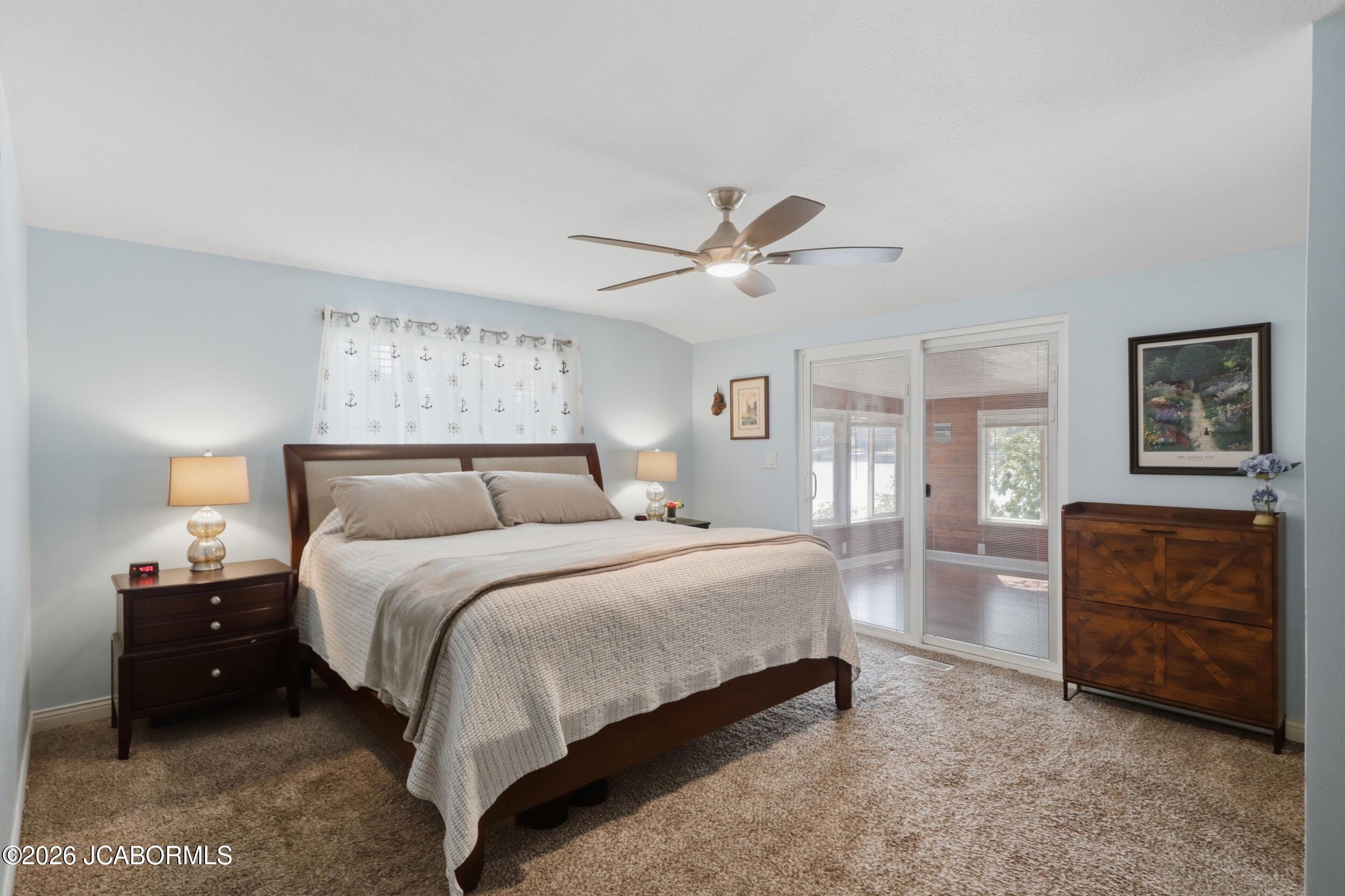 209 Cameo Point Property Photo 26