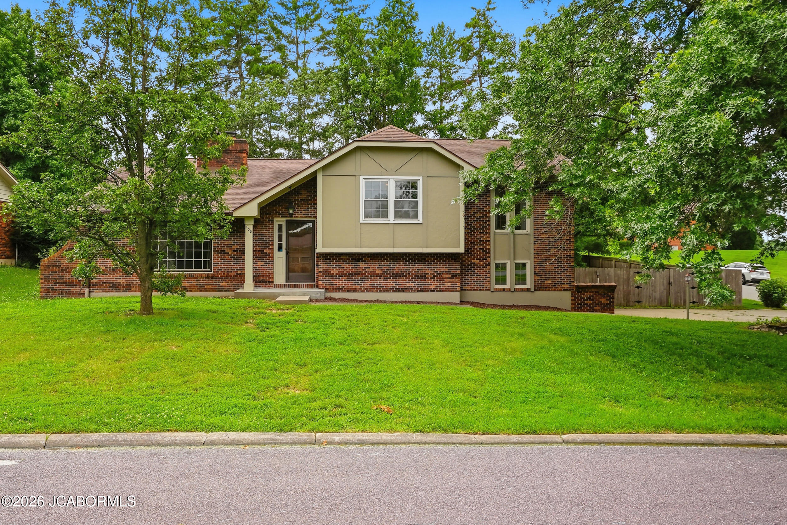 400 Douglas Boulevard Property Photo 1