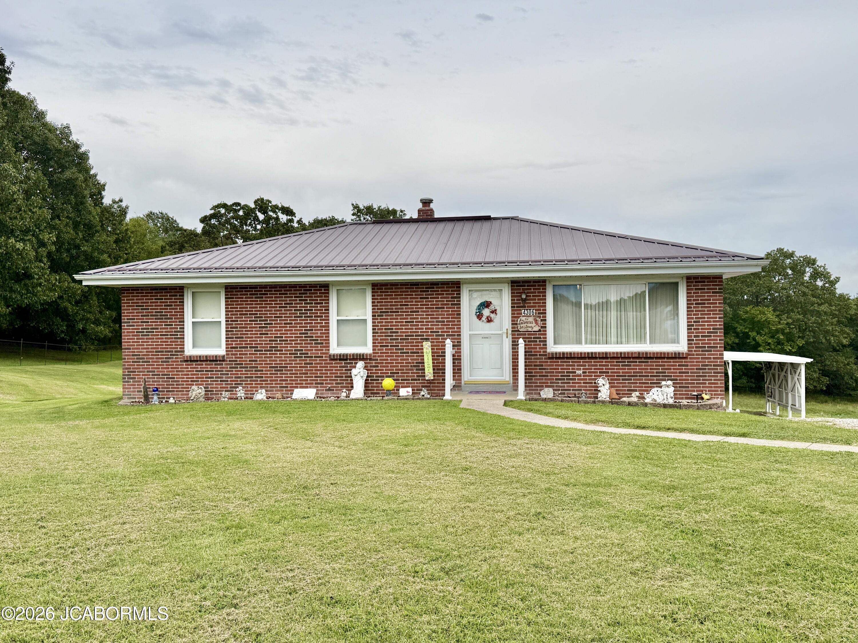 4306 State Route Nn Property Photo 1