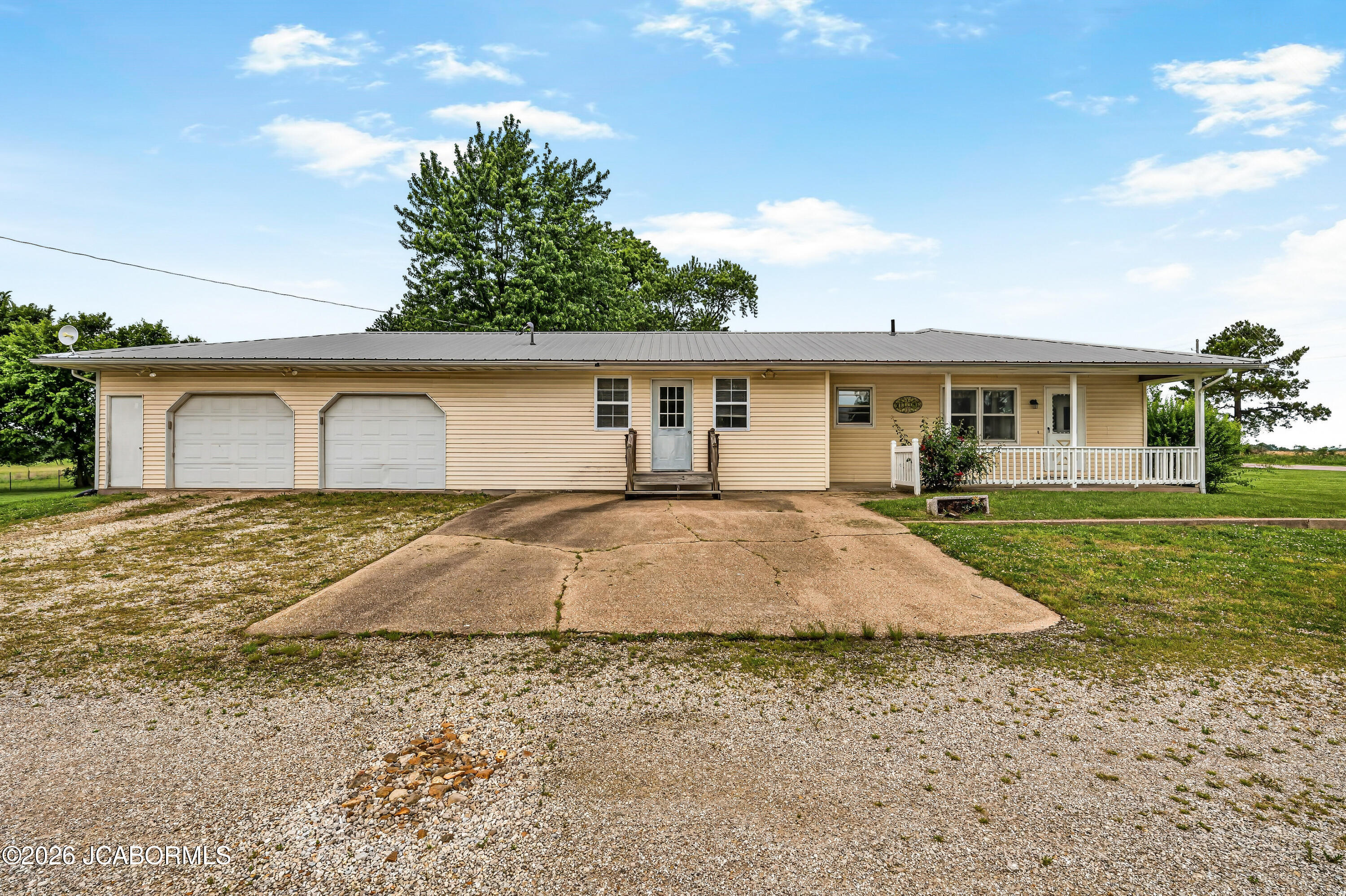 10206 State Route 52 Property Photo 1