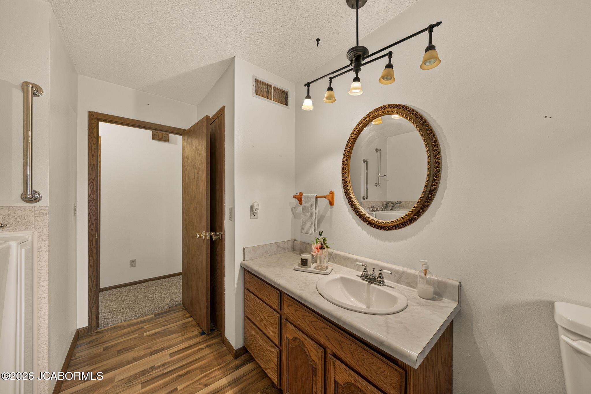 10206 State Route 52 Property Photo 17