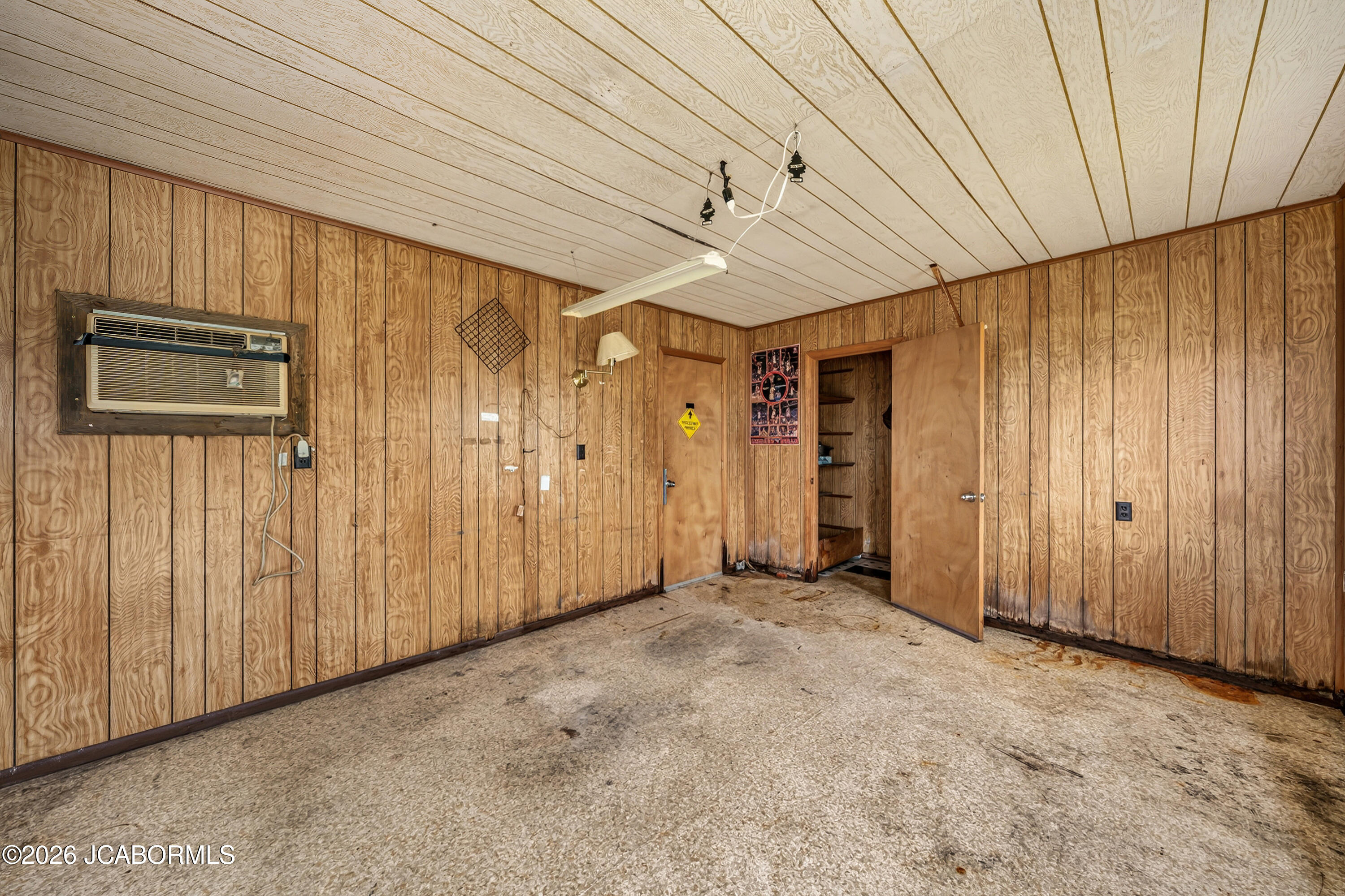 10206 State Route 52 Property Photo 37