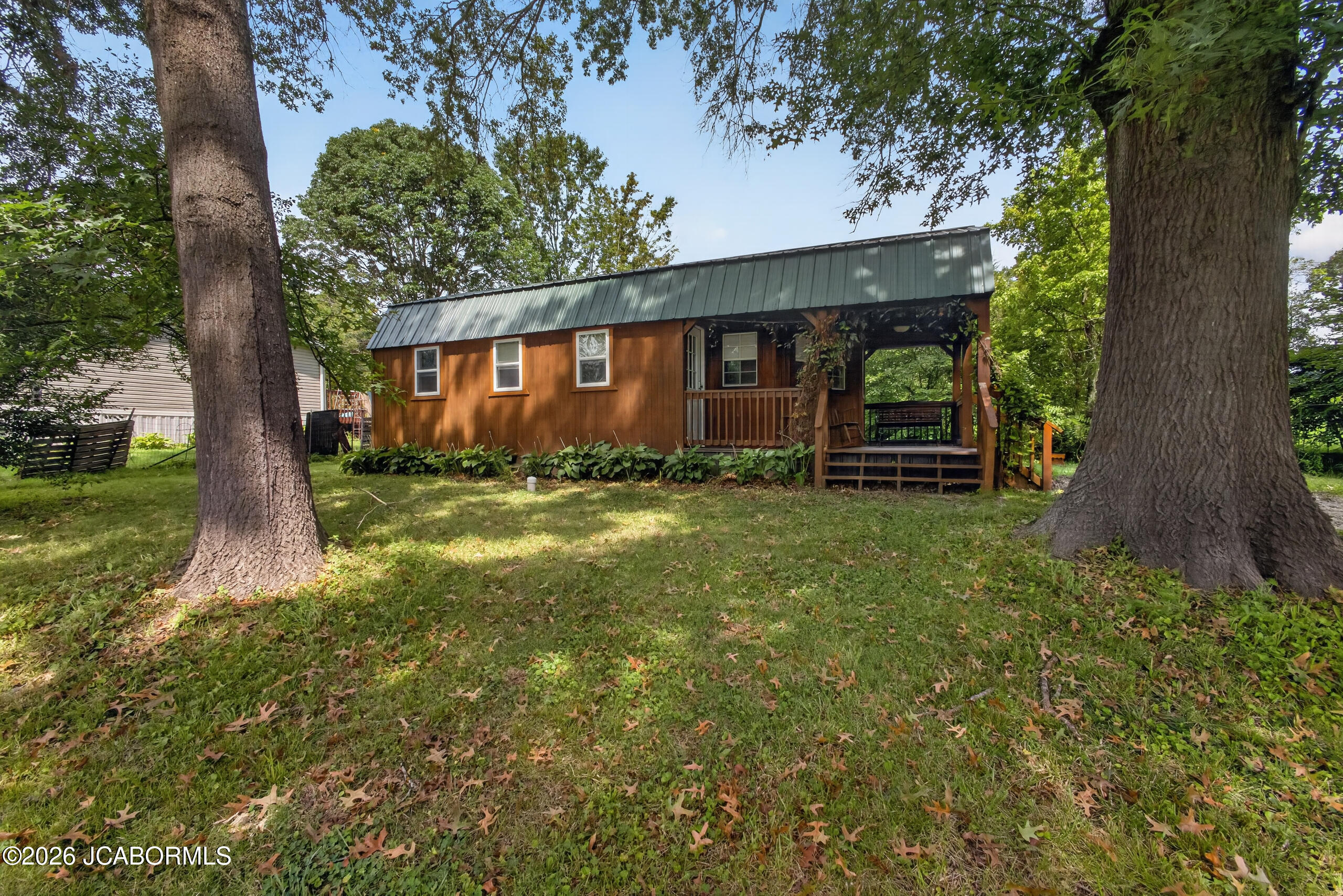 6914 Meadowbrook Drive Property Photo 1
