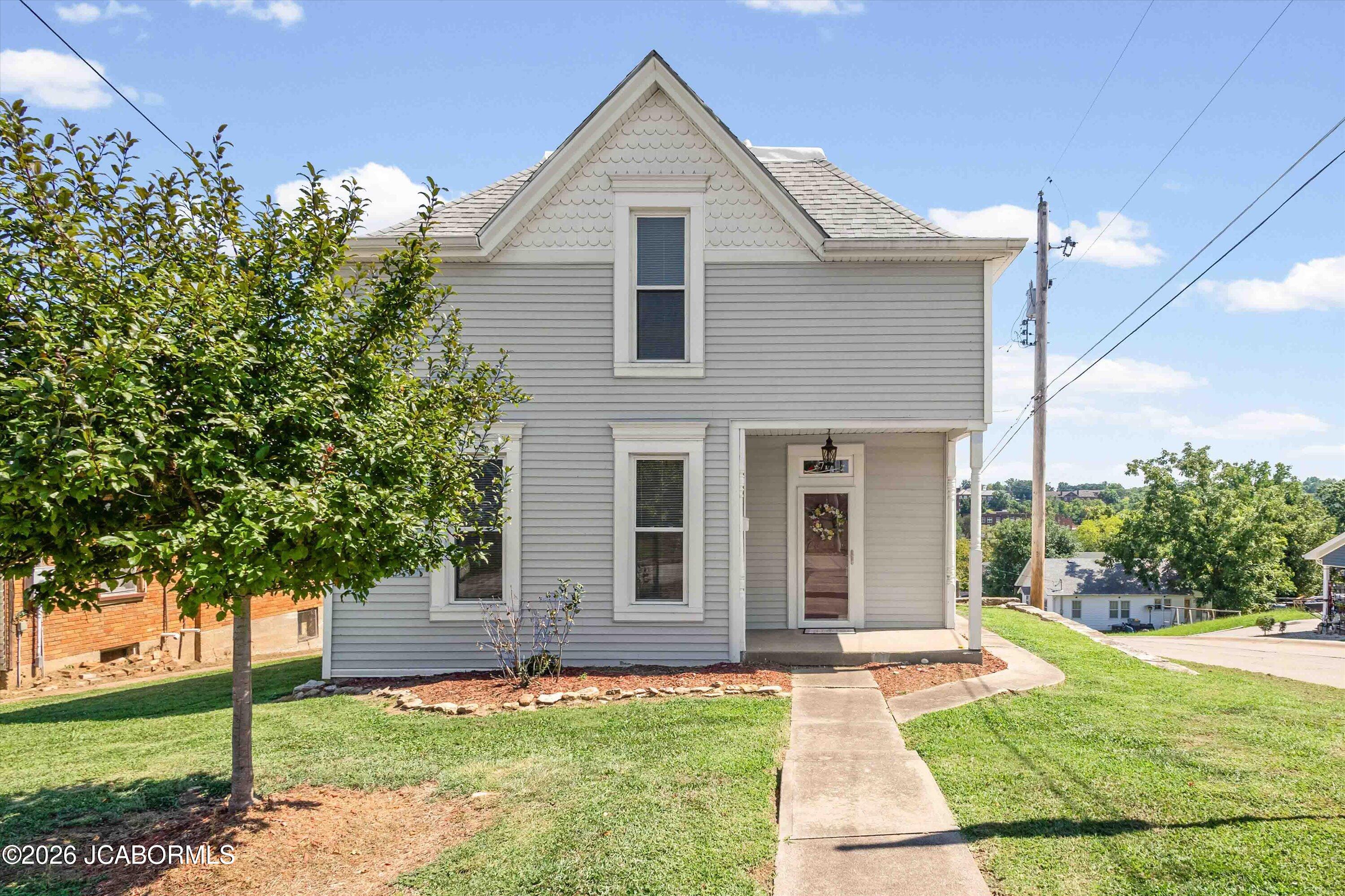 717 JACKSON STREET Property Photo 1