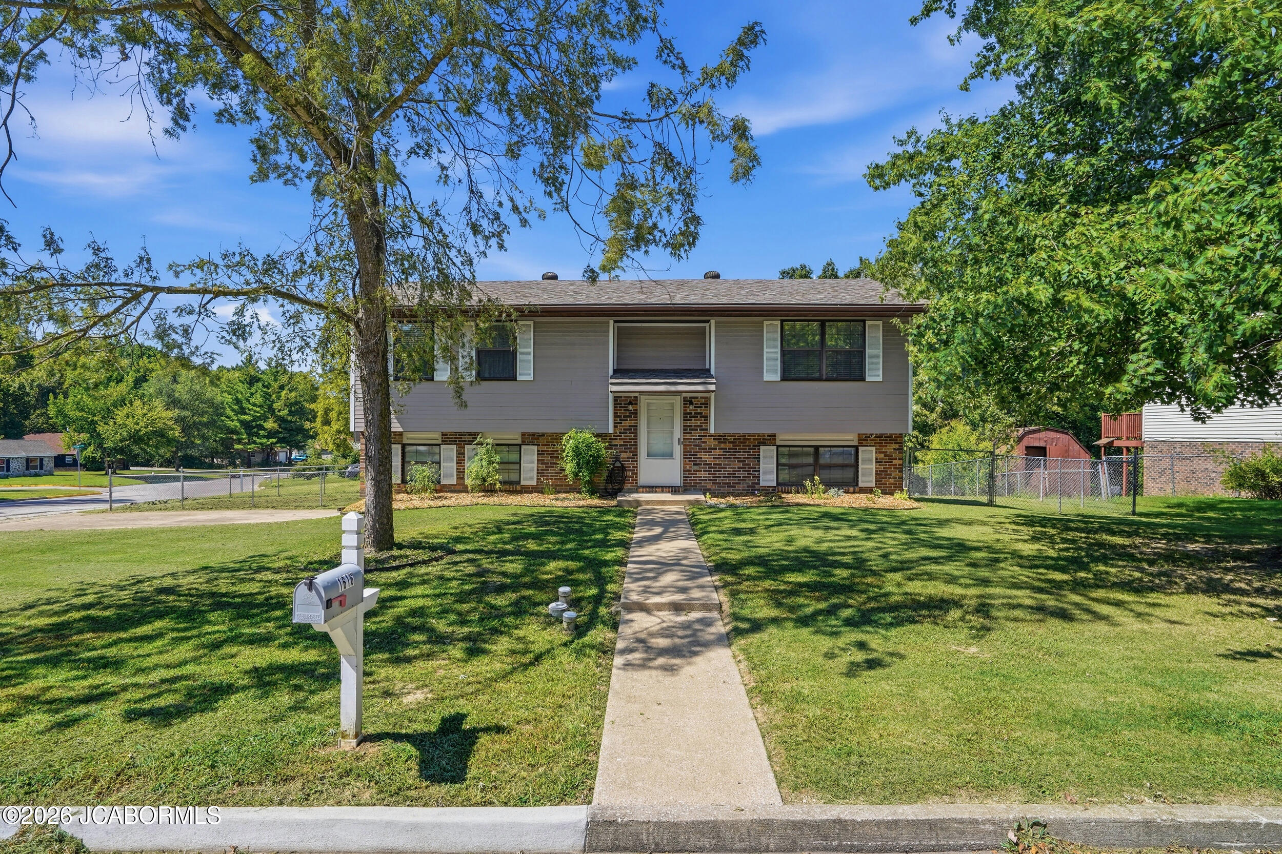 1616 JASPER LANE