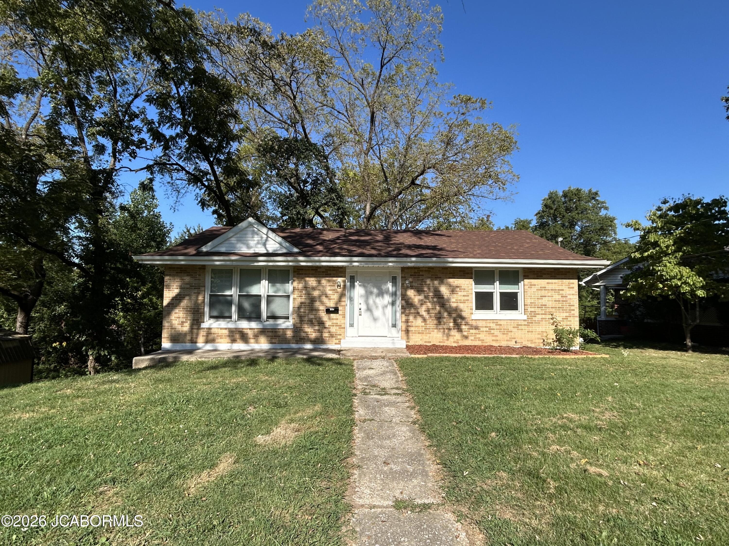 418 LARK STREET