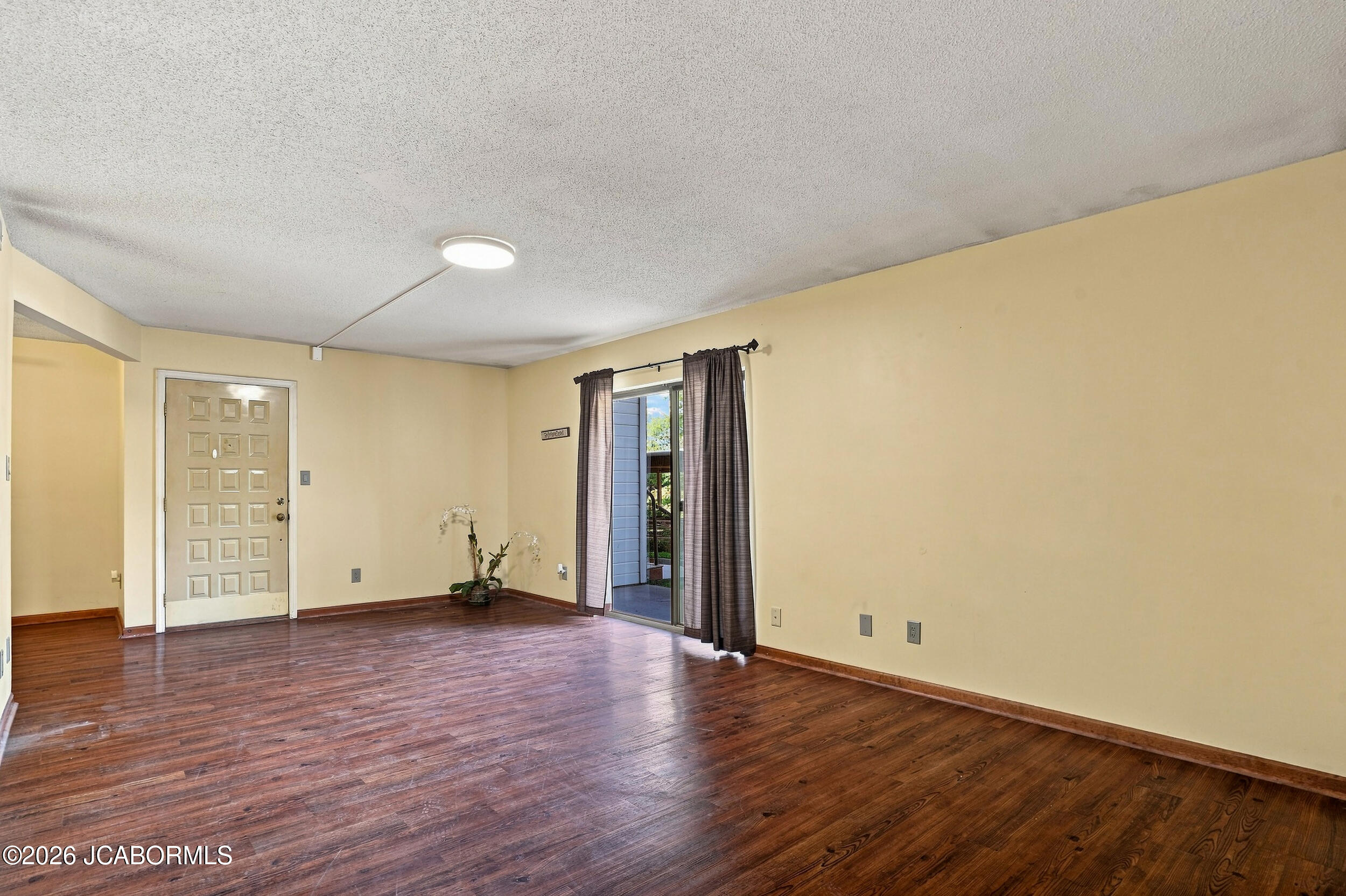 1883 B Waterfront Drive Property Photo 9