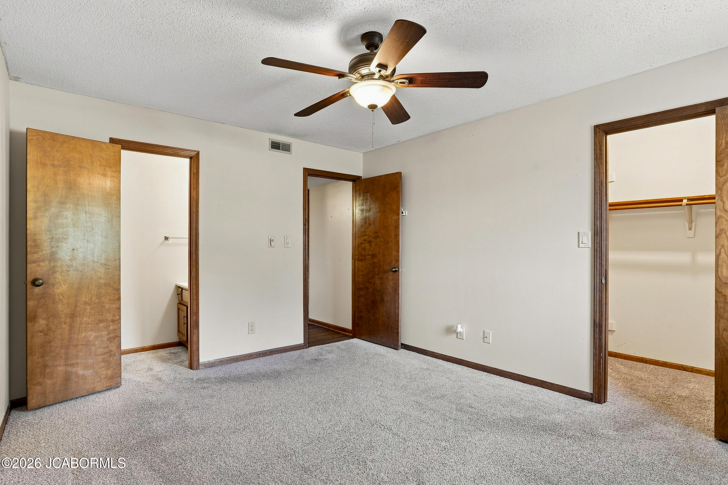 1883 B Waterfront Drive Property Photo 12
