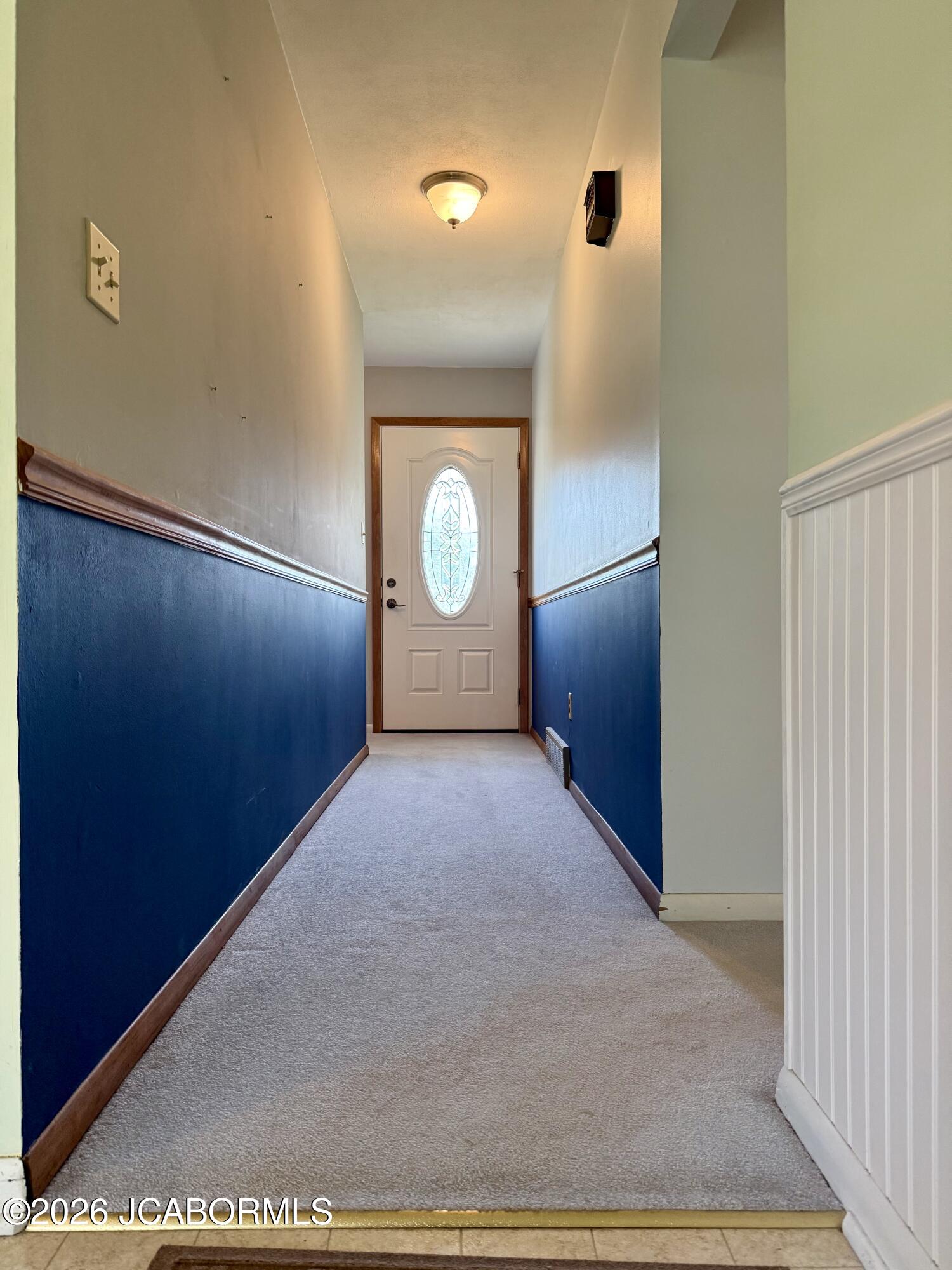 678 S Summit Drive Property Photo 4
