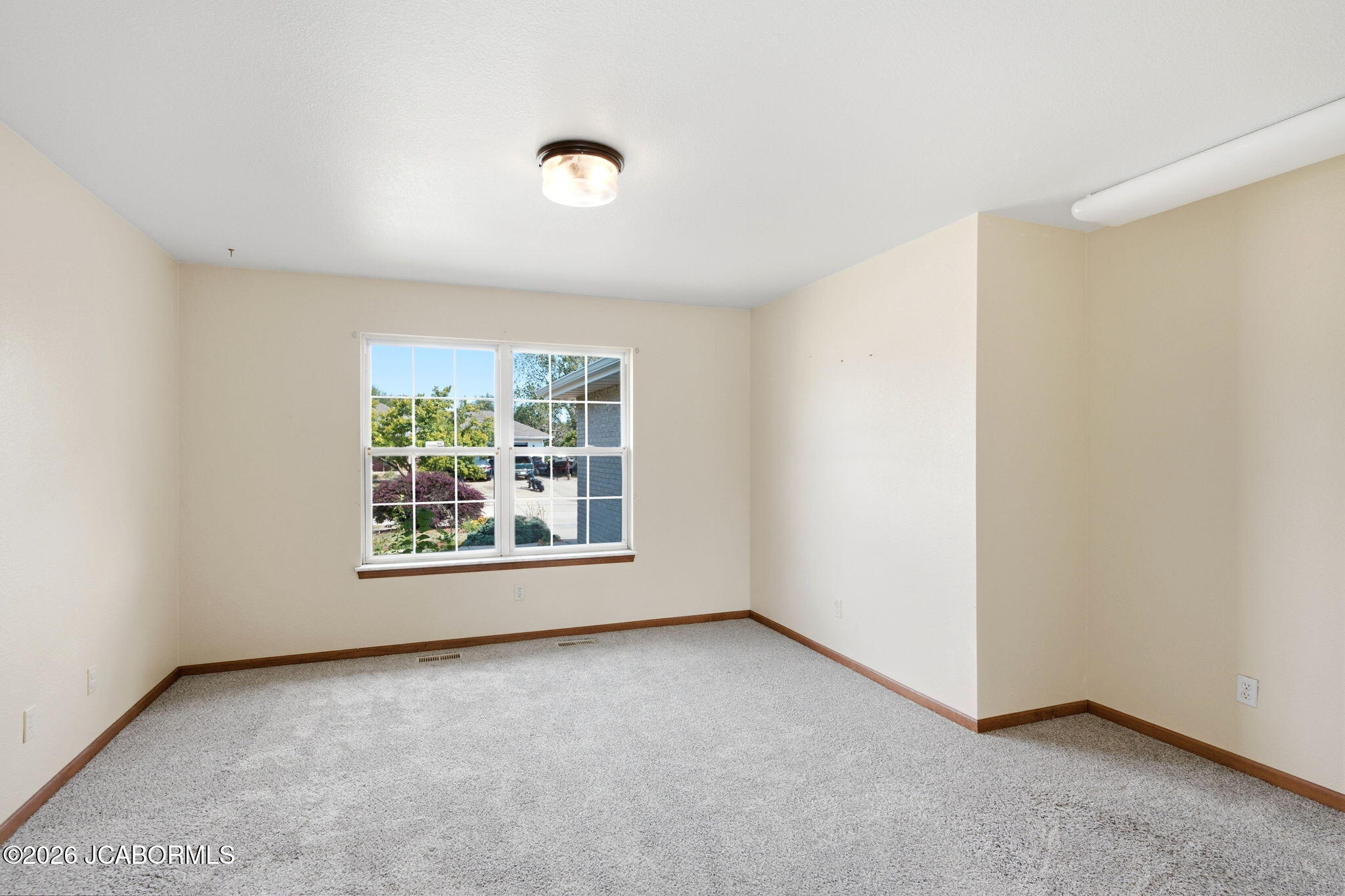 1502 E Preakness Drive Property Photo 33