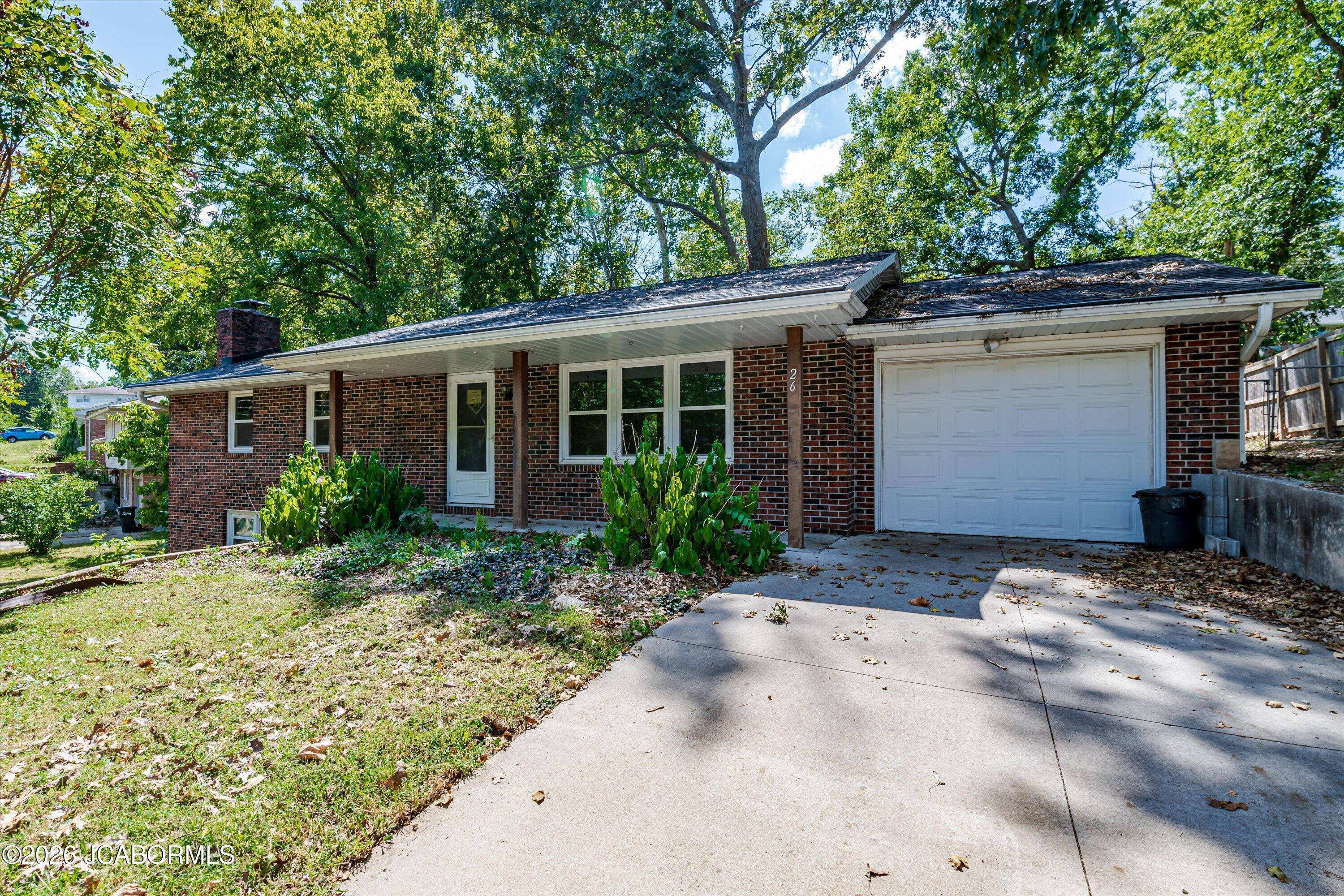 26 E Thurman Street Property Photo 1