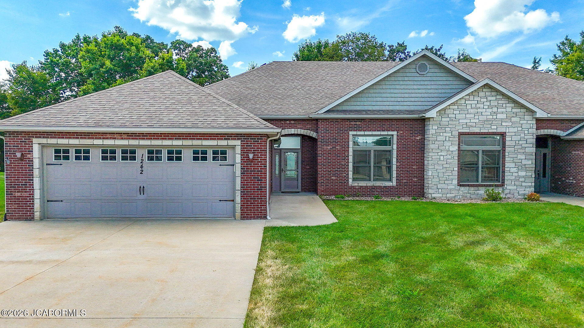 1242 Duane Swift Parkway Property Photo 1