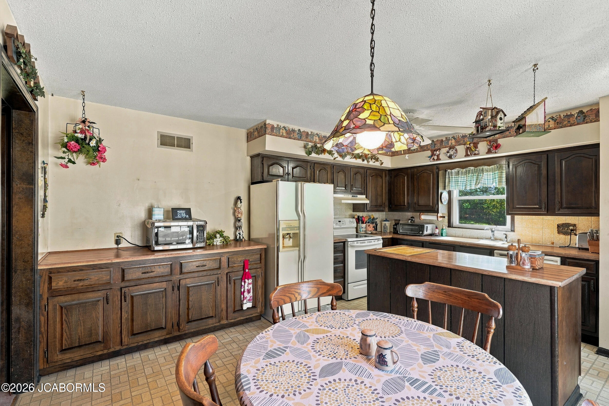 52 Lee Drive Property Photo 14
