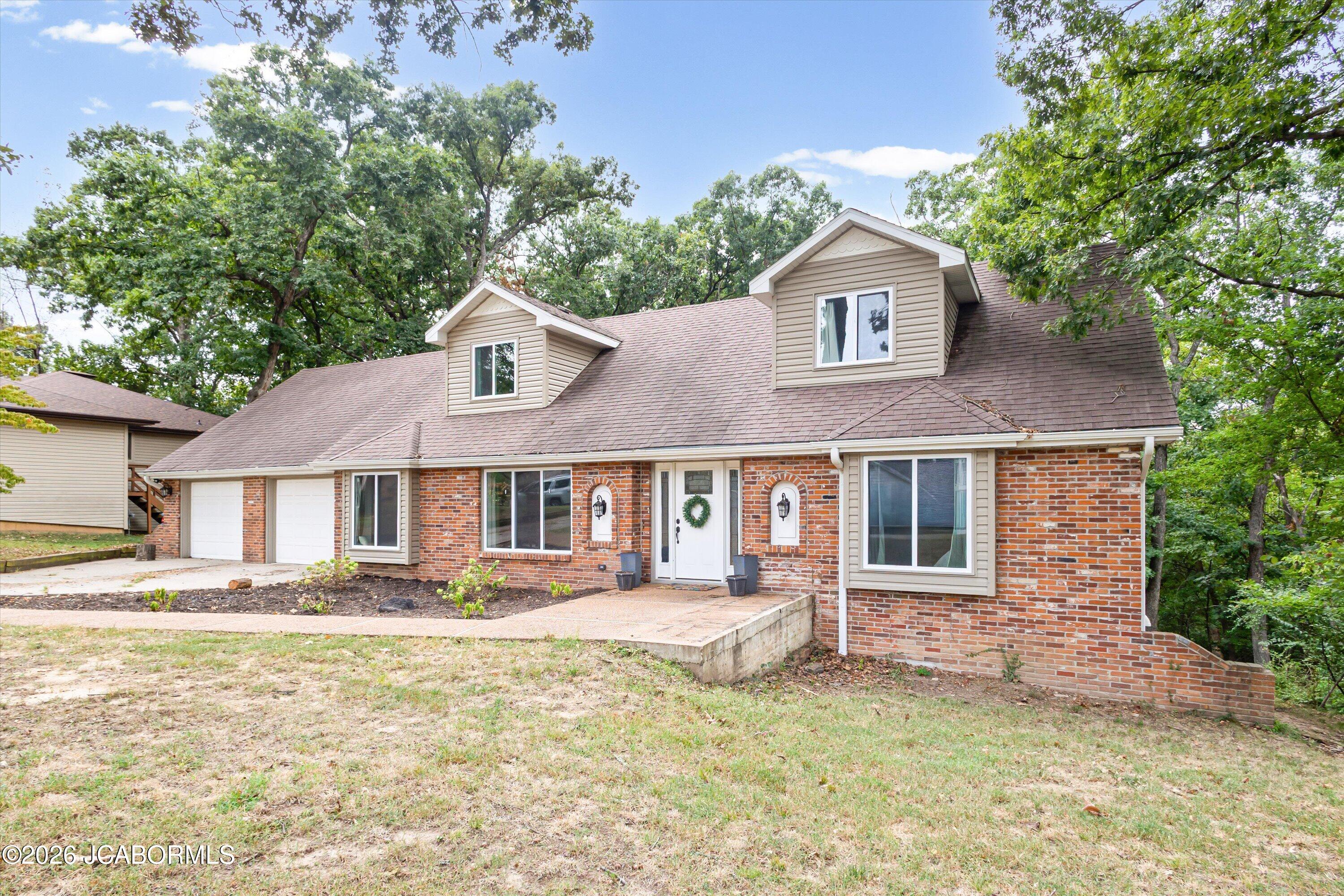 816 Primrose Lane Property Photo 1