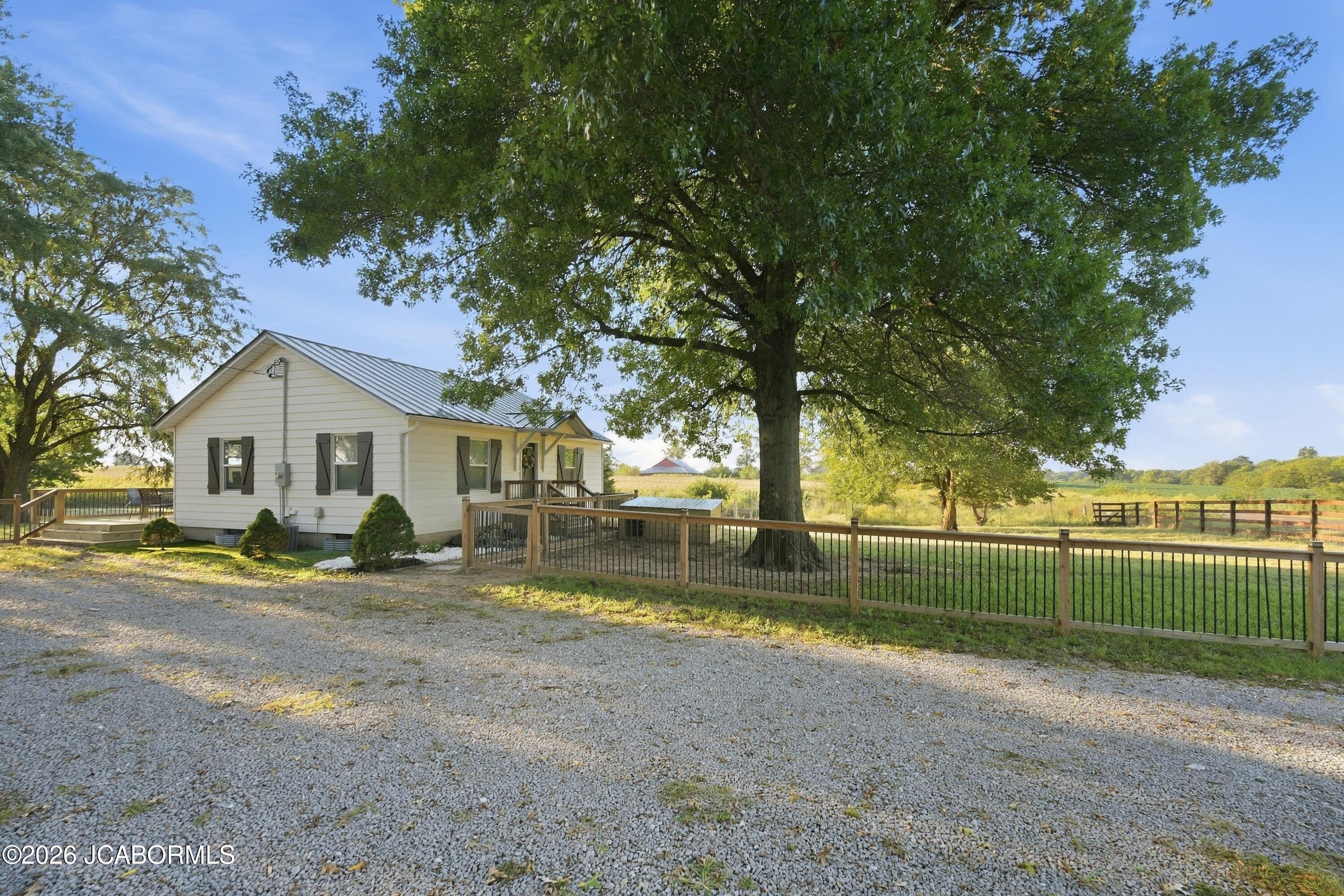 11800 S Rangeline Road Property Photo 1