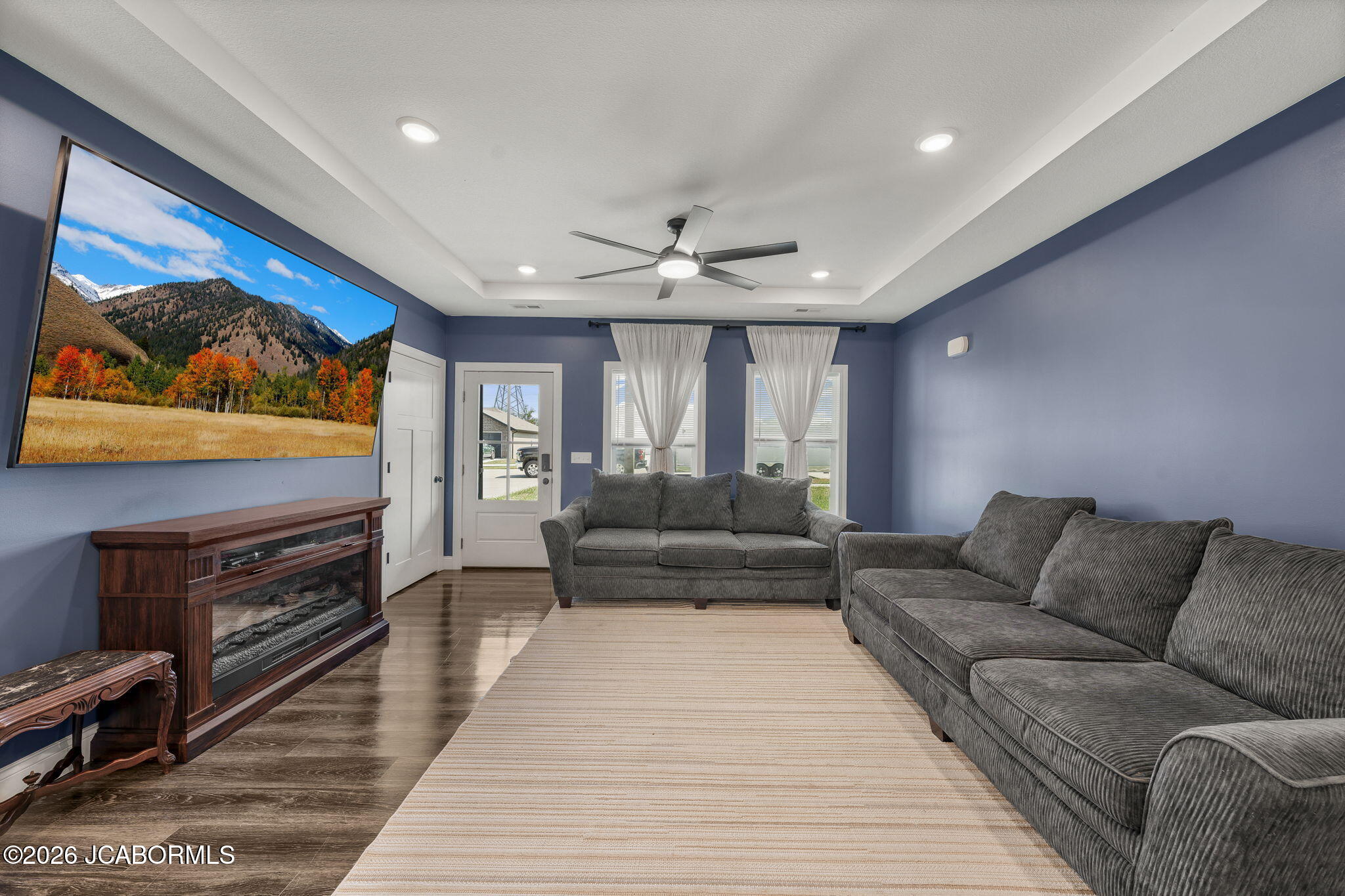 766 Vine Drive Property Photo 8