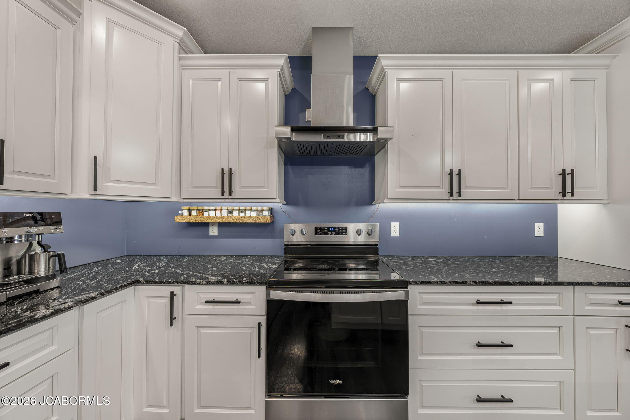 766 Vine Drive Property Photo 13