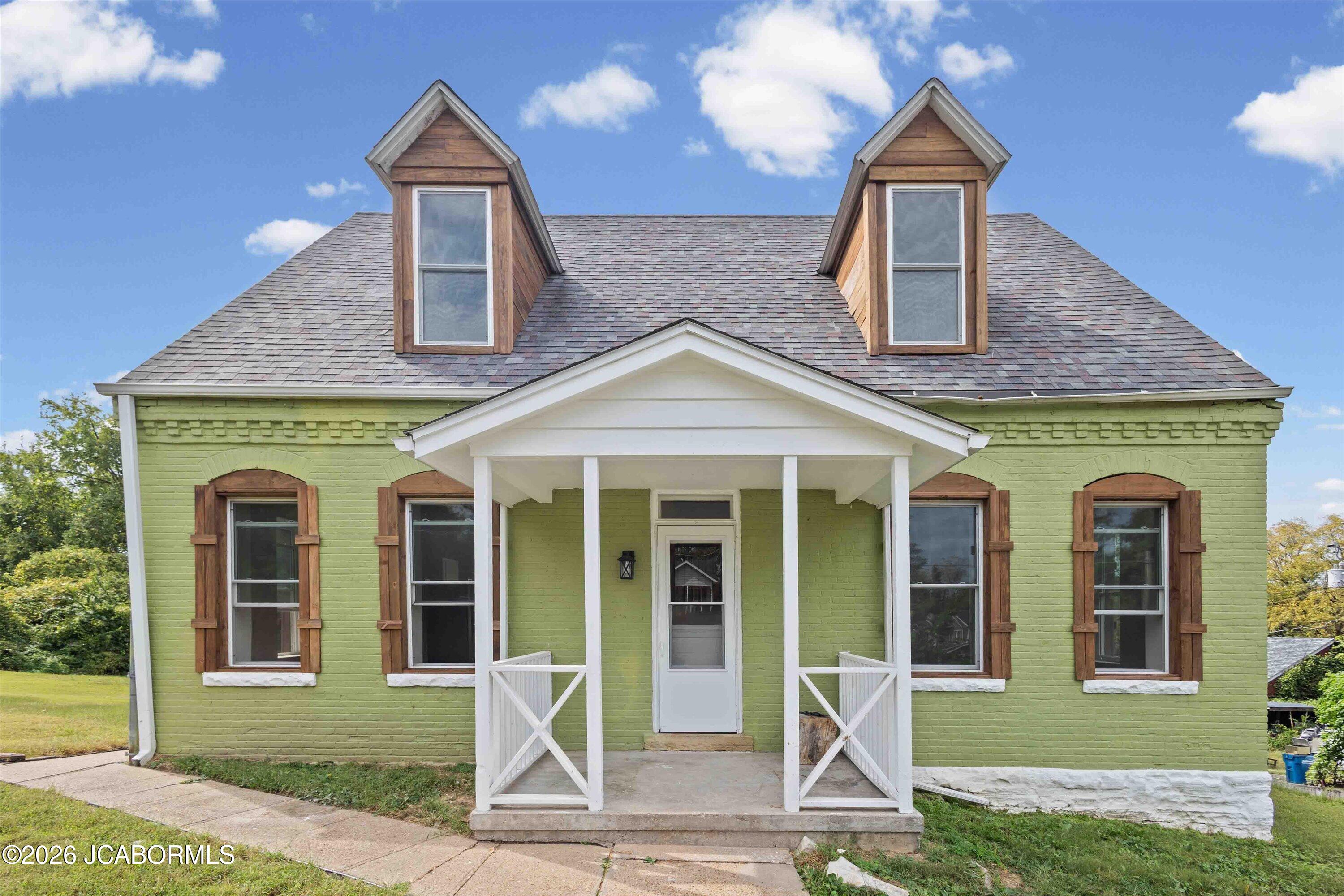 400 E Ashley Street Property Photo 1