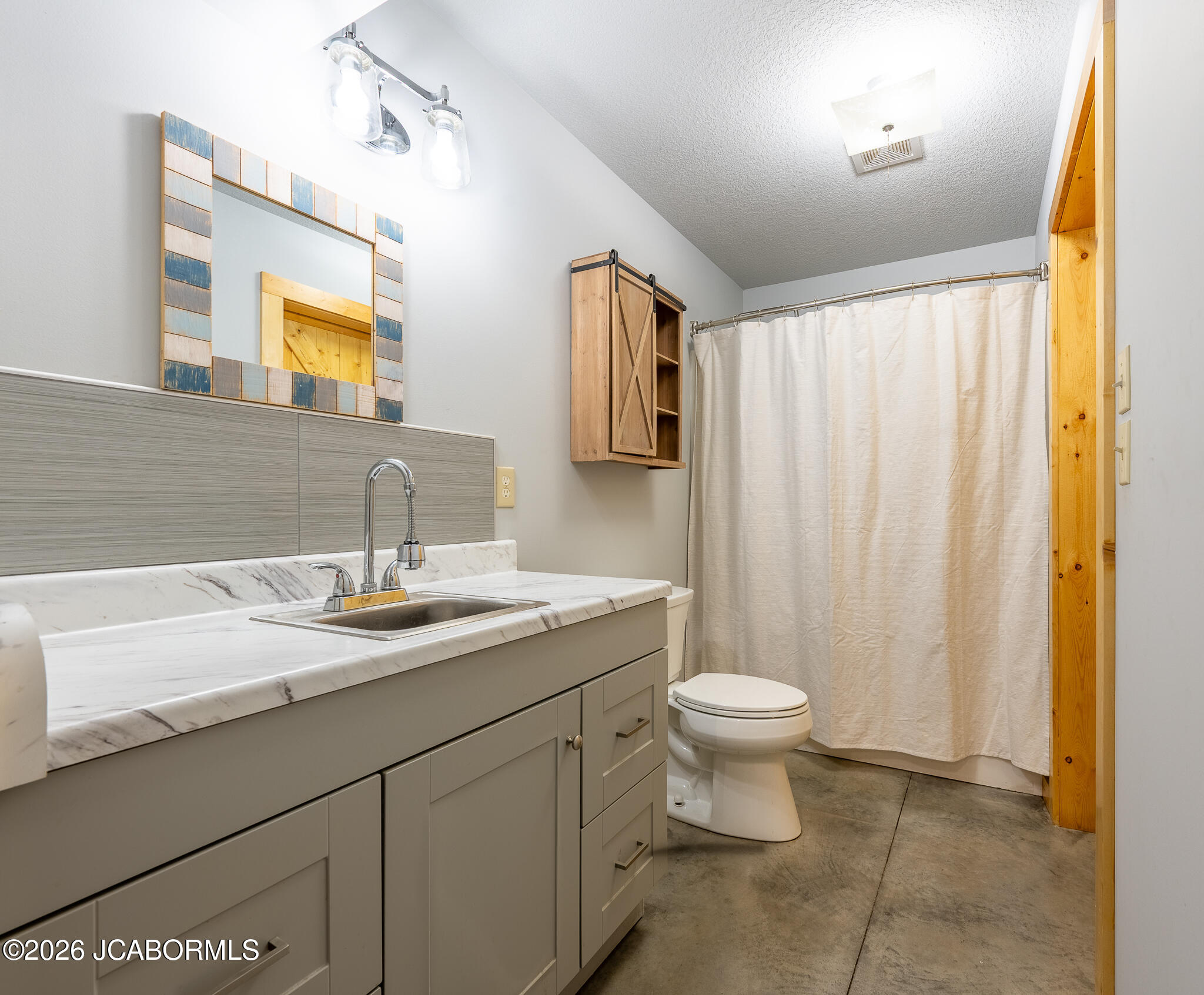 8343 Route O Property Photo 5