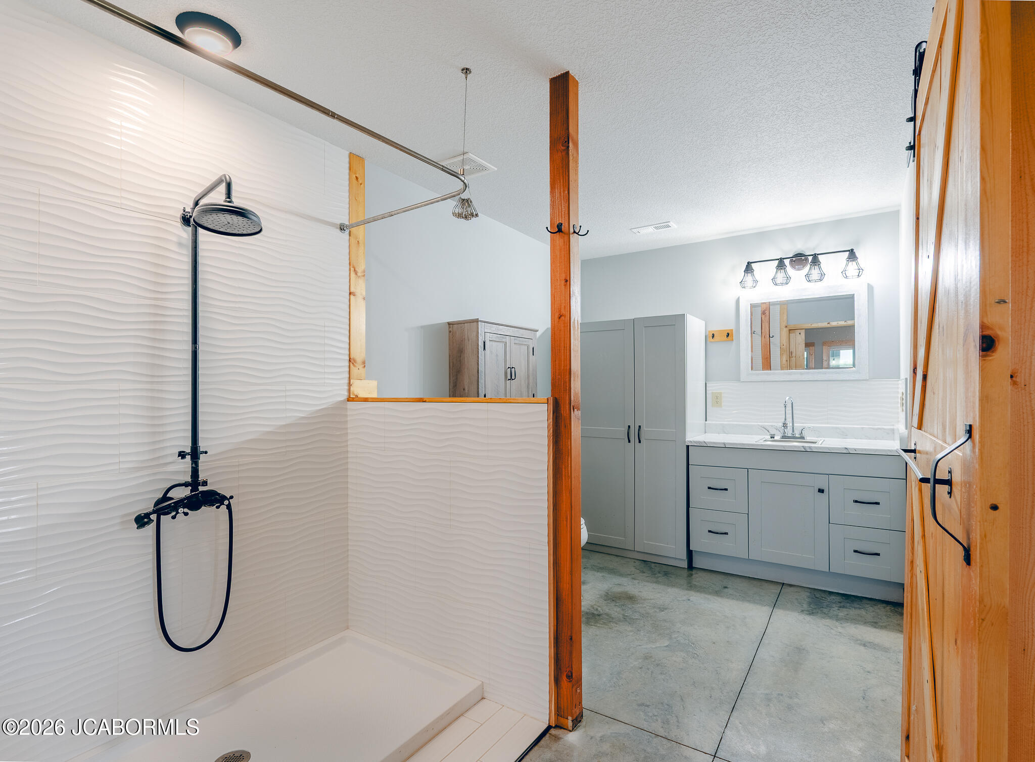 8343 Route O Property Photo 16