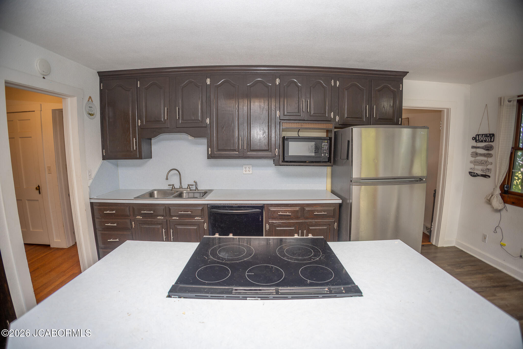 1211 E Main Street Property Photo 11