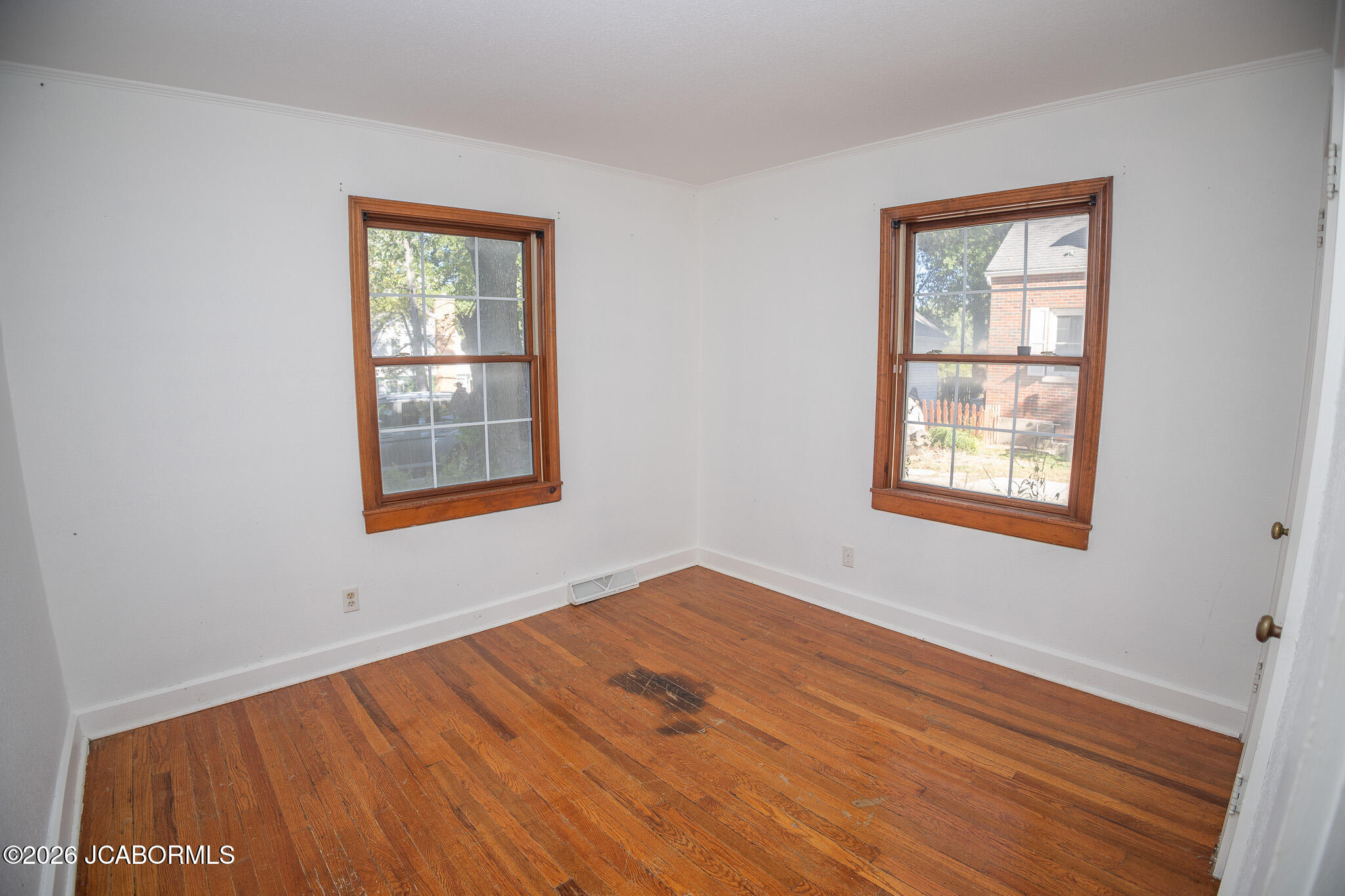 1211 E Main Street Property Photo 20