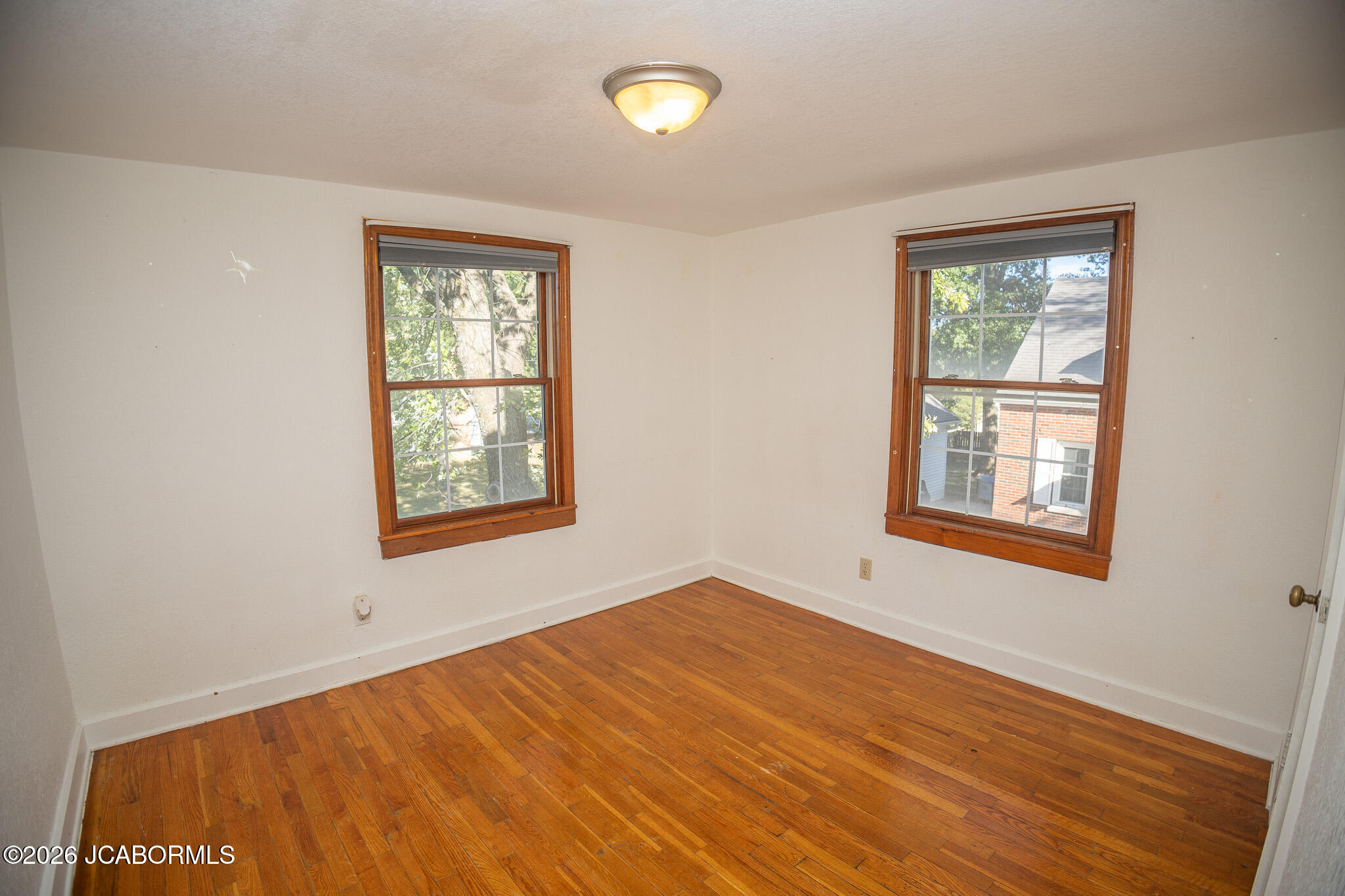 1211 E Main Street Property Photo 27