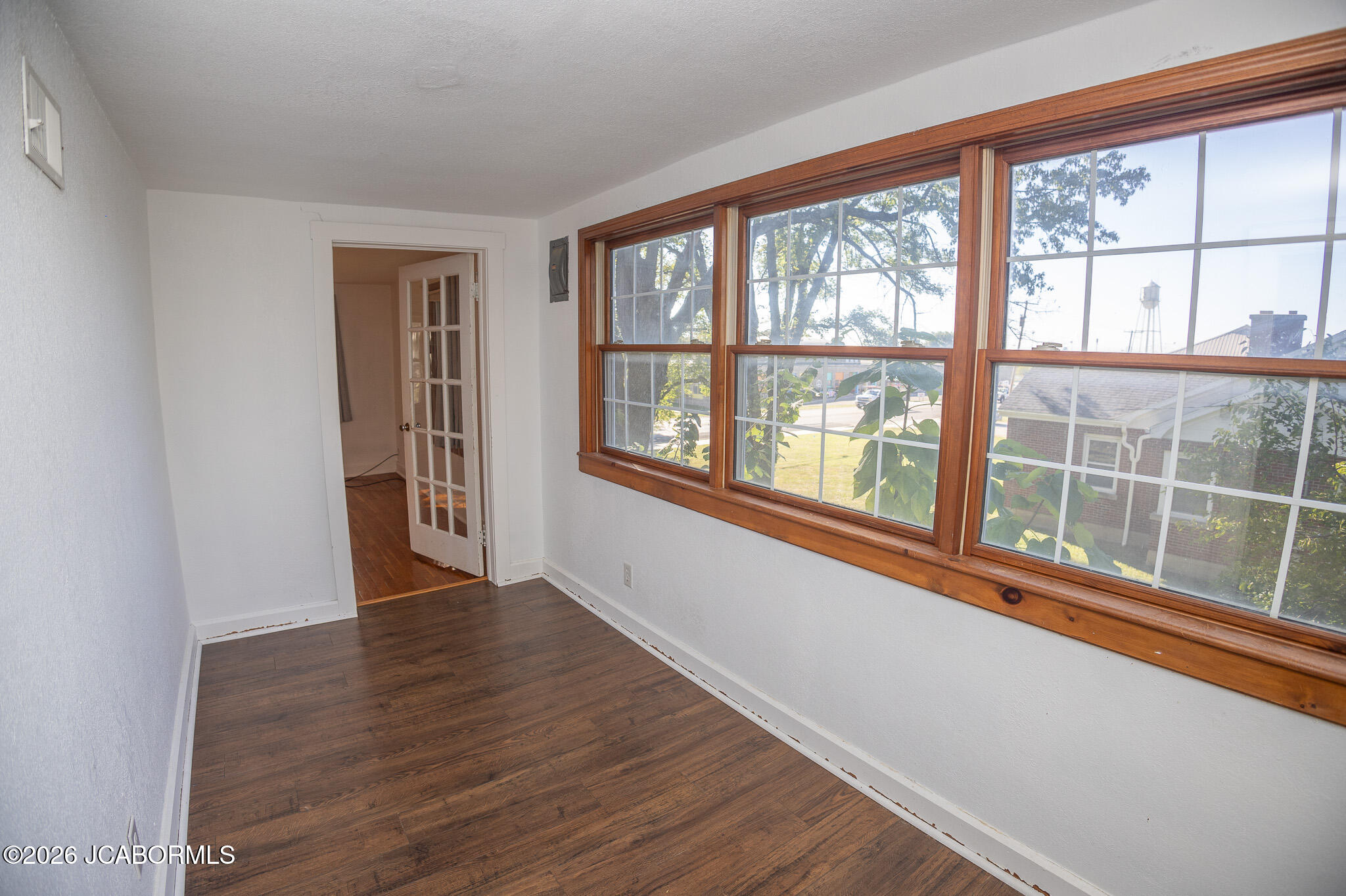 1211 E Main Street Property Photo 38